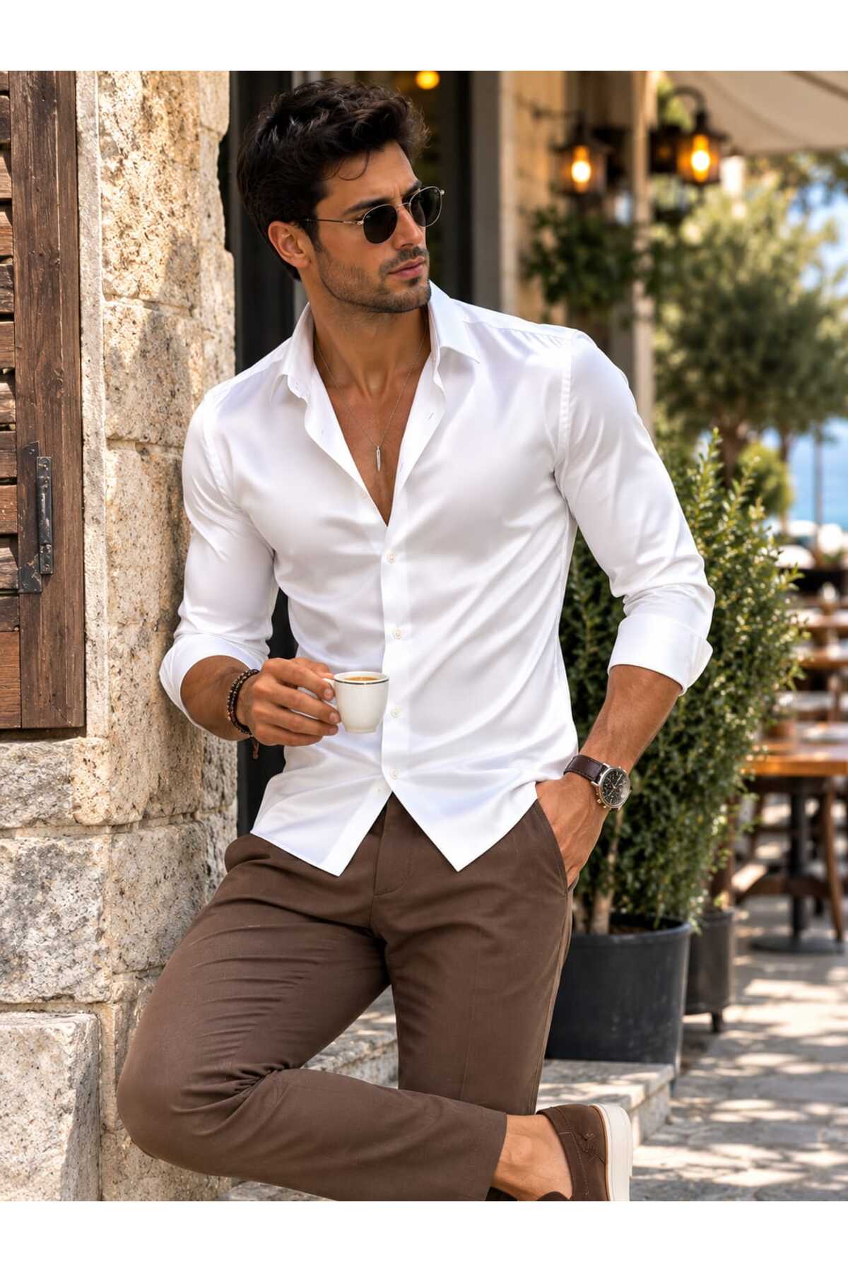 پیراهن مردانه بدون جیب با یقه سفت، سبک و سریع اتو شونده، با بافت نازک و براق، مناسب برای پوشیدن زیر کت و کراوات
