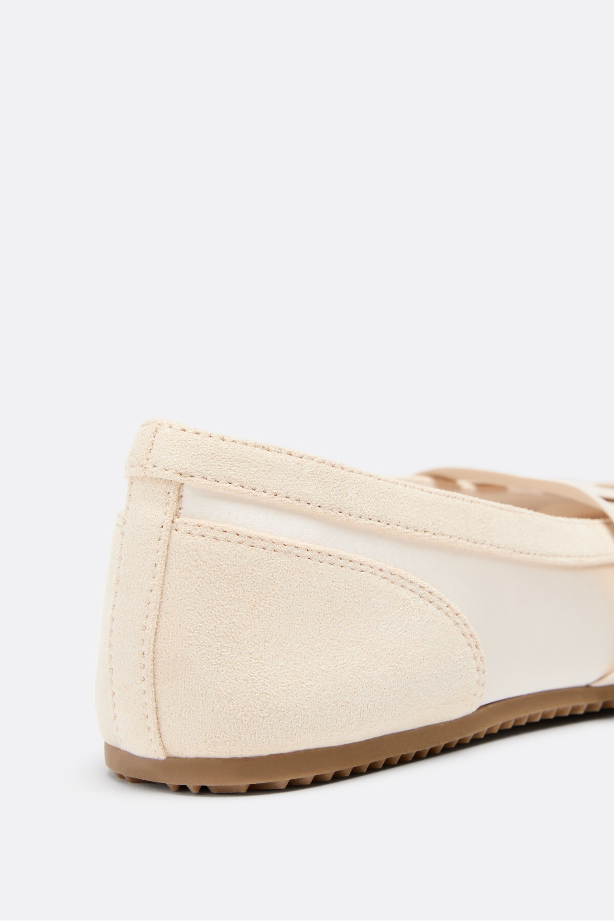 Stradivarius Çapraz bantlı sneaker babet görsel 3