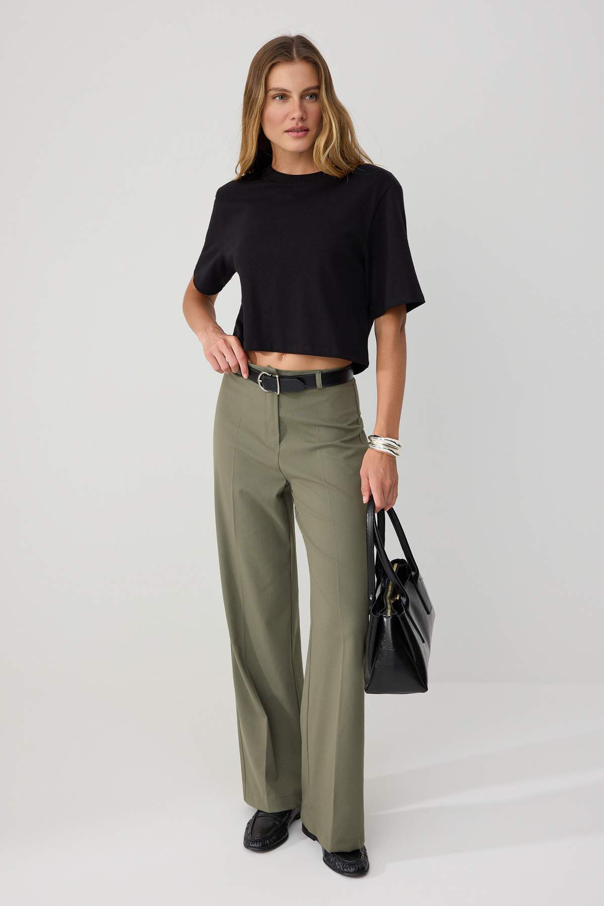 Trendyolmilla Haki Wide Leg/Geniş Paça Yüksek Bel Dokuma Kumaş Pantolon TWOSS23PL00314