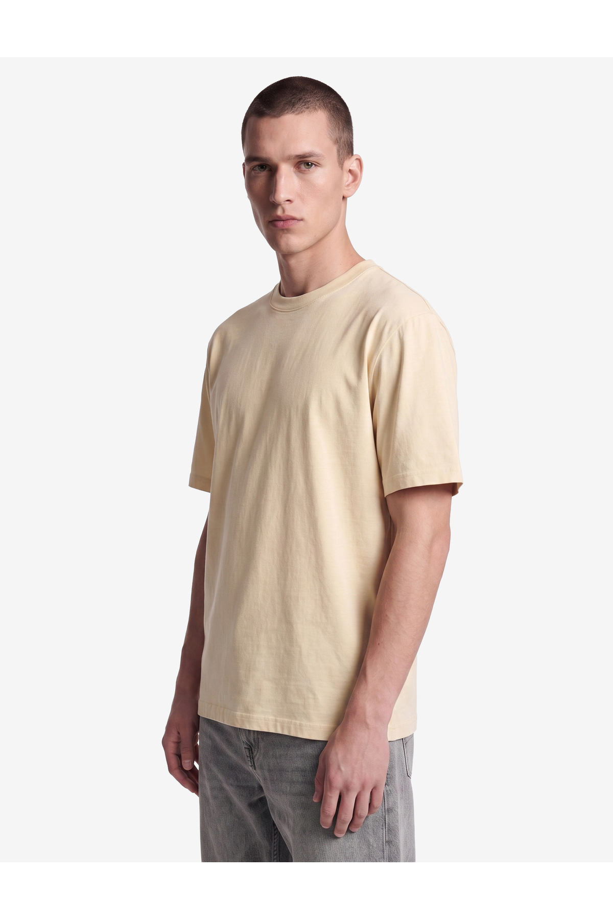 Koton Pamuklu Kısa Kollu Bisiklet Yaka Slim Fit Erkek Basic Tişört görsel 2