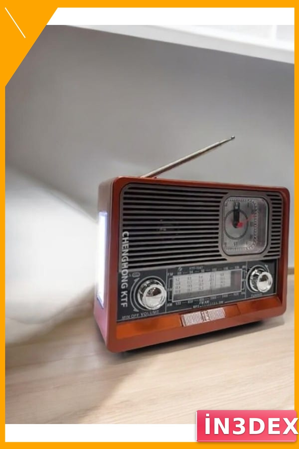 Bluetooth FM Radyo MP3 Çalar USB TF Kart Saatli Fenerli Nostaljik