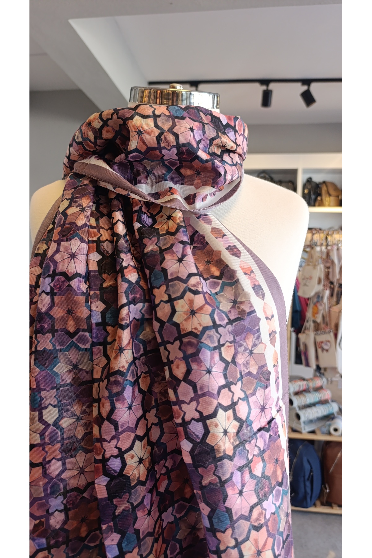 LA BOUTIQUE ÖZEL SERİ ŞAL