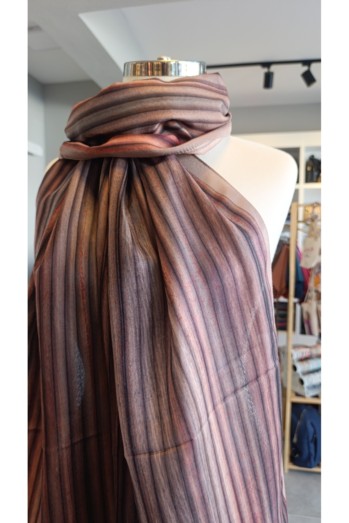 LA BOUTIQUE ÖZEL SERİ ŞAL
