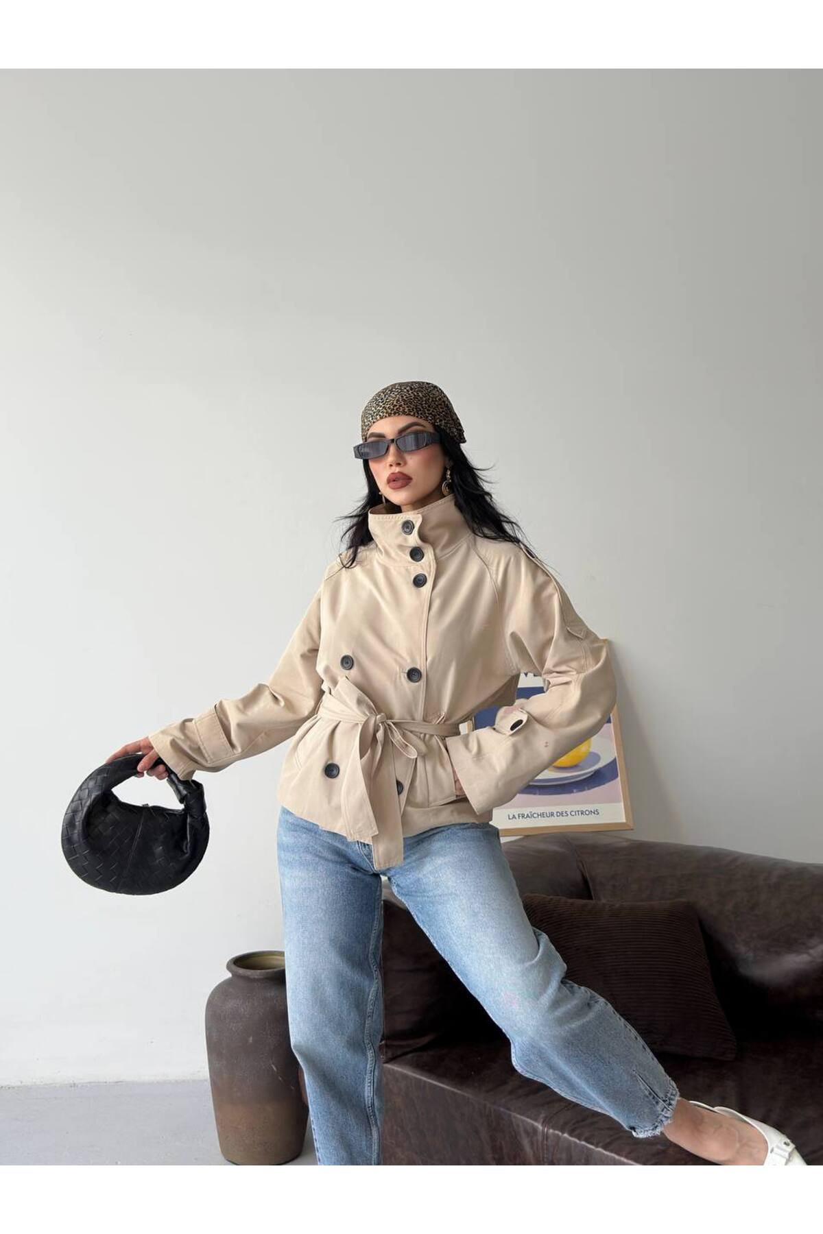VESS MODA Dik Yaka ZR Model Astarlı Arkası Rüzgarlık Detaylı Kuşaklı Kısa Trençkot görsel 8