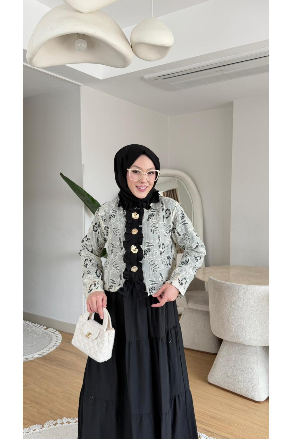 New Season Mademoiselle Lace 2-piece Dress