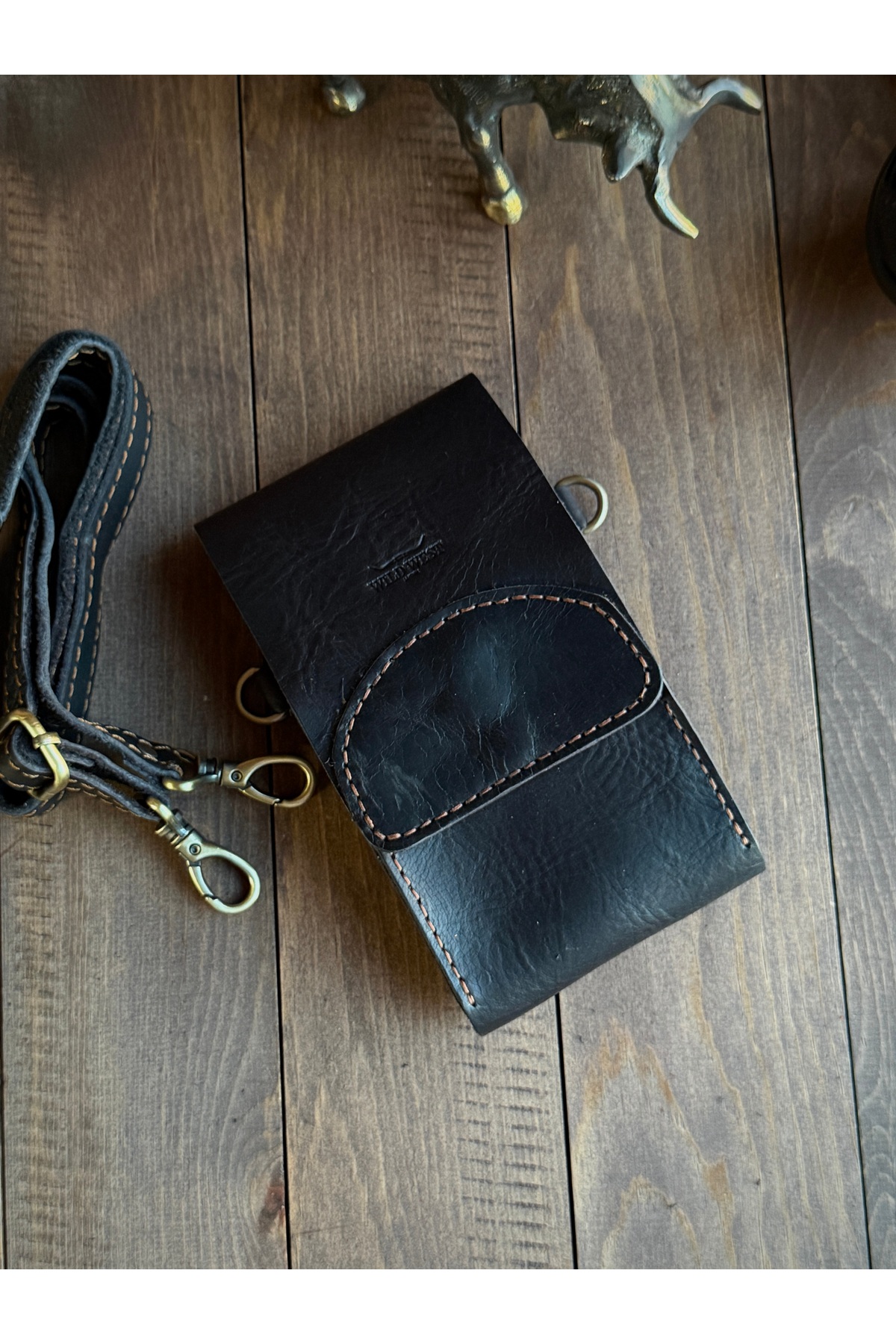 Wild West Crafted Kanguru Man Düz El yapımı Erkek çapraz çanta. Günlük şık pratik kullanım.Doğum günü&Babalar günü&Sevgililer günü hediyesi