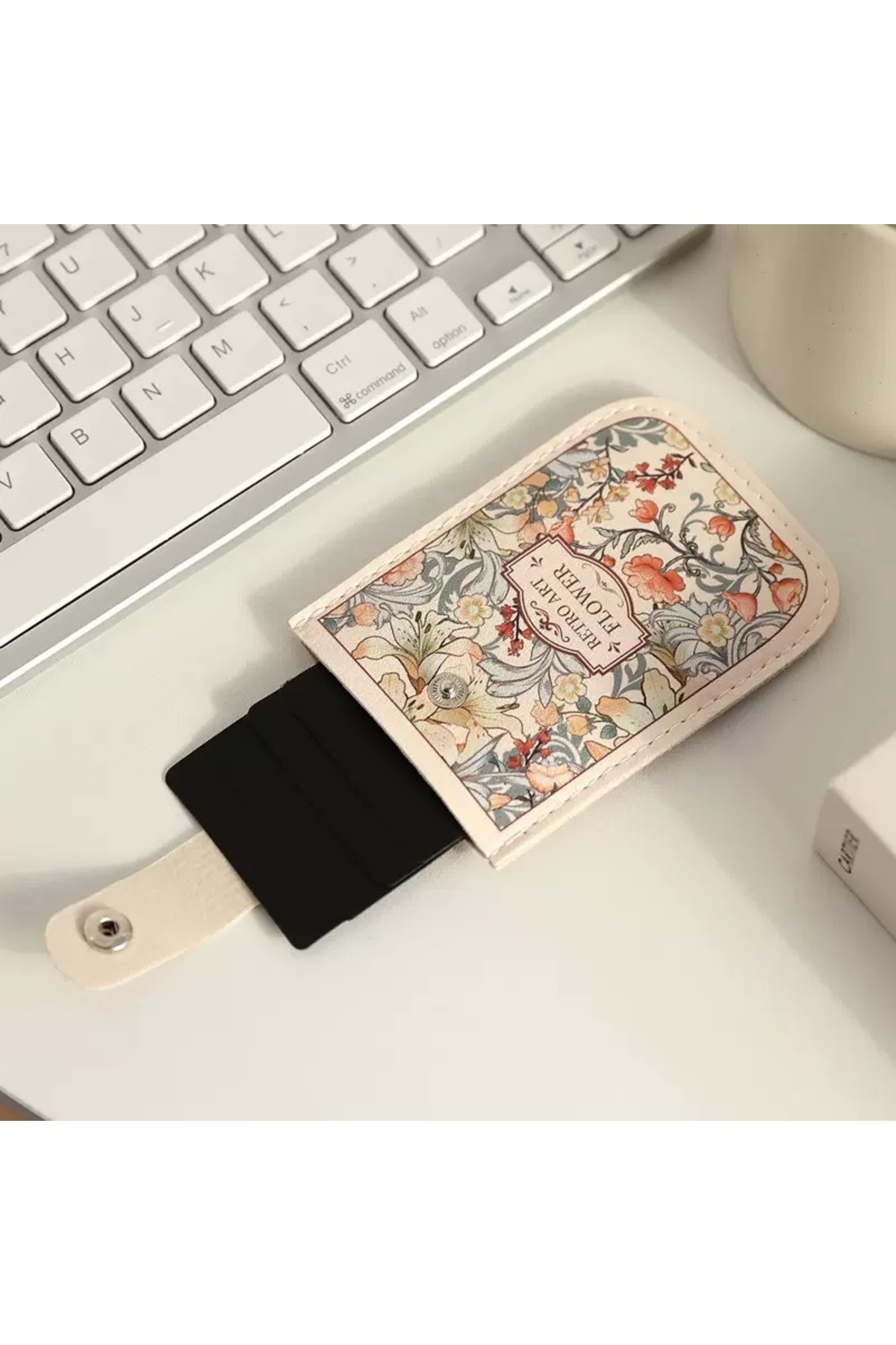 Darian Retro Çiçek Desenli Çekmeli Mekanizmalı Kartlık Cüzdan - Kadın Pratik Mini Kredi Kartlık Cüzdanı Çıtçıtlı görsel 4