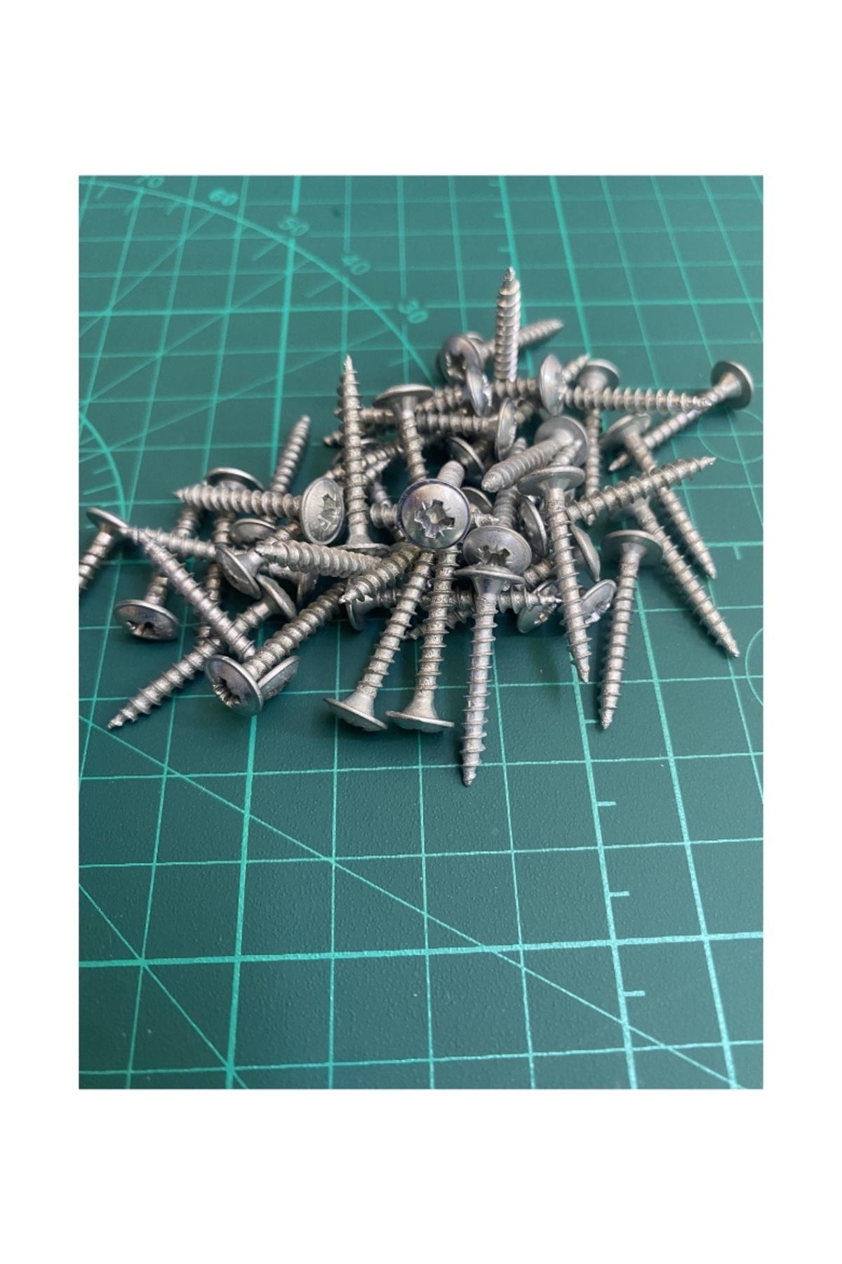 Tuna 3.5x25 mm Geniş Pul Başlı Mobilya Arkalık Vidası (100 Adet)