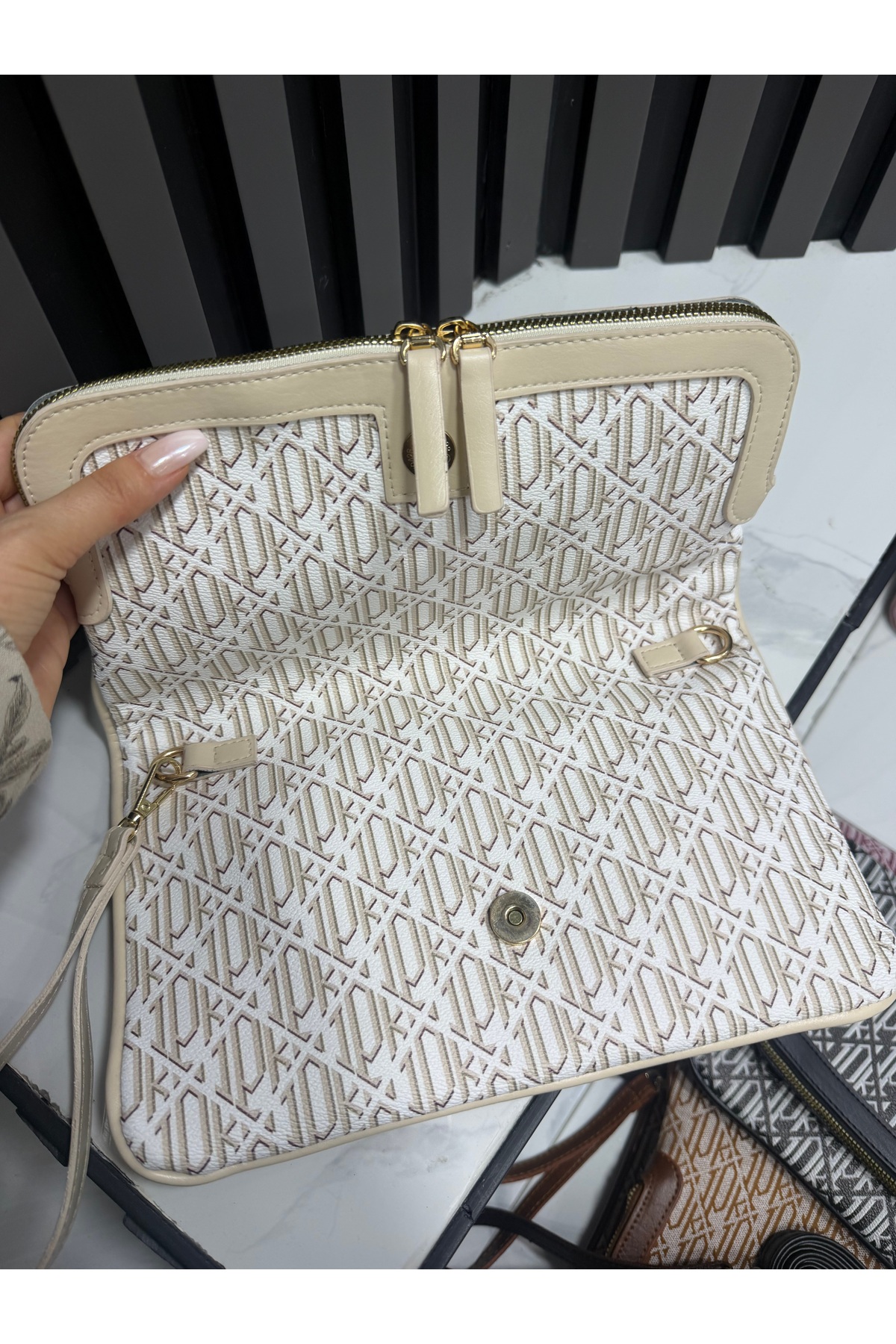 ZEYZEYBUTİK Mary portföy çıtçıt kapamalı krem Çanta görsel 2
