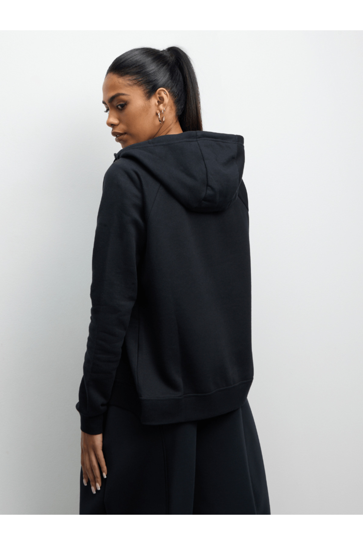Nike Sportswear Essential Full-Zip Fleece Hoodie Siyah Kadın Sweatshirt görsel 3