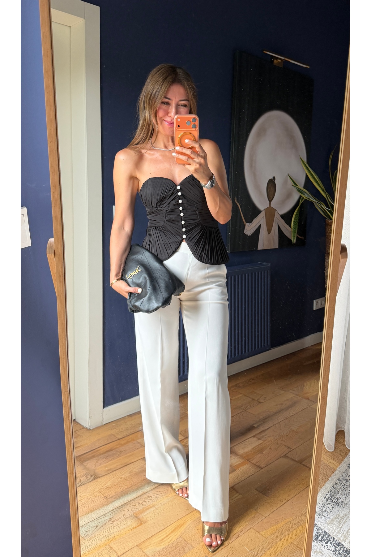 Aurélie Piliseli korse büstiyer görsel 2