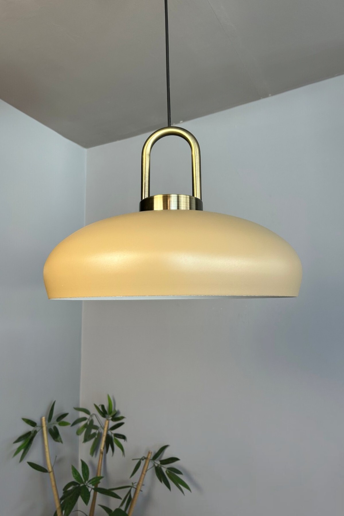 Estrela Beige Single Chandelier Antique Lock Headboard Indoor Lighting Decorative Kitchen Hall Cafe