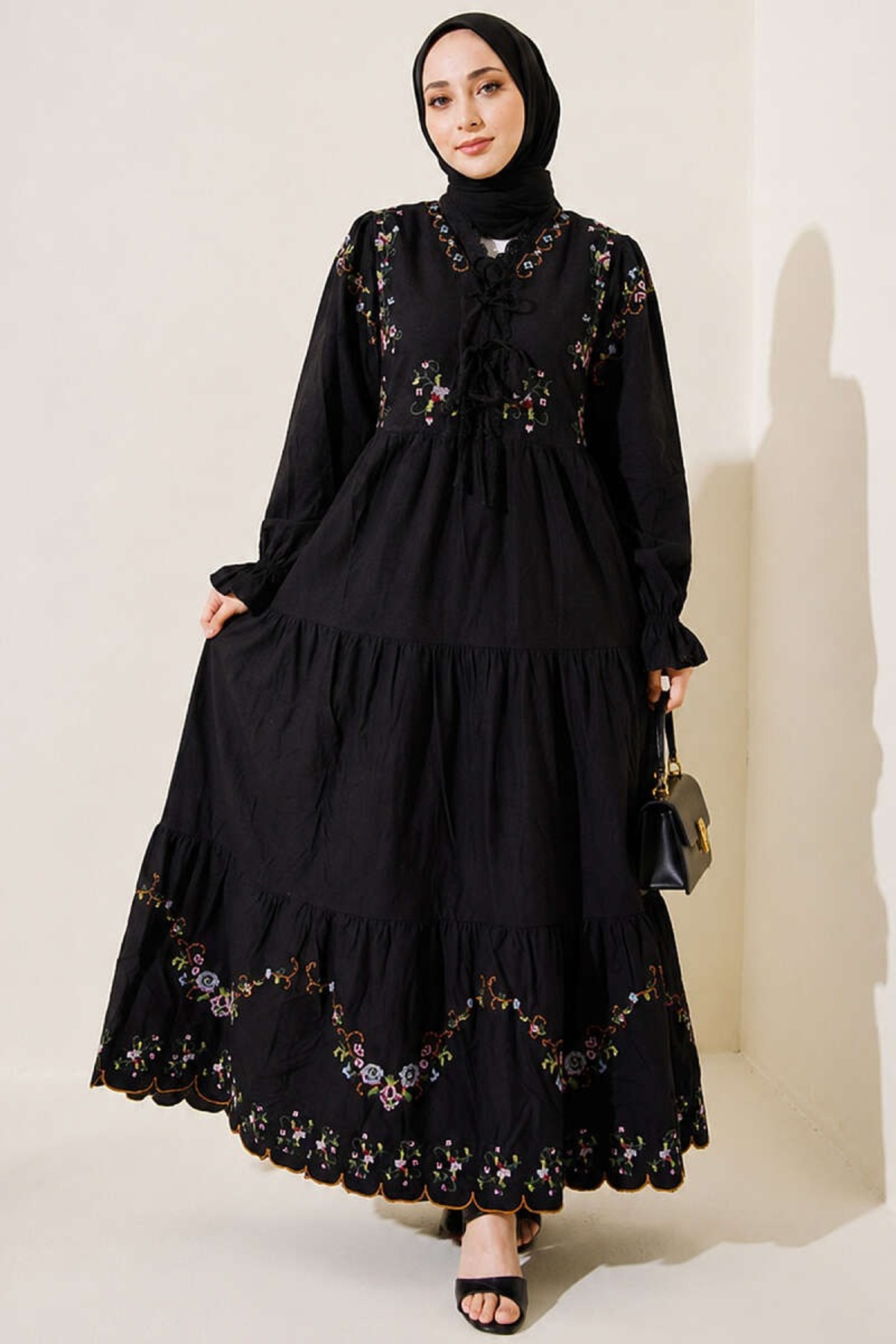 Lavanta Tekstil Embroidered Dress with Elastic Detail at the Ankle