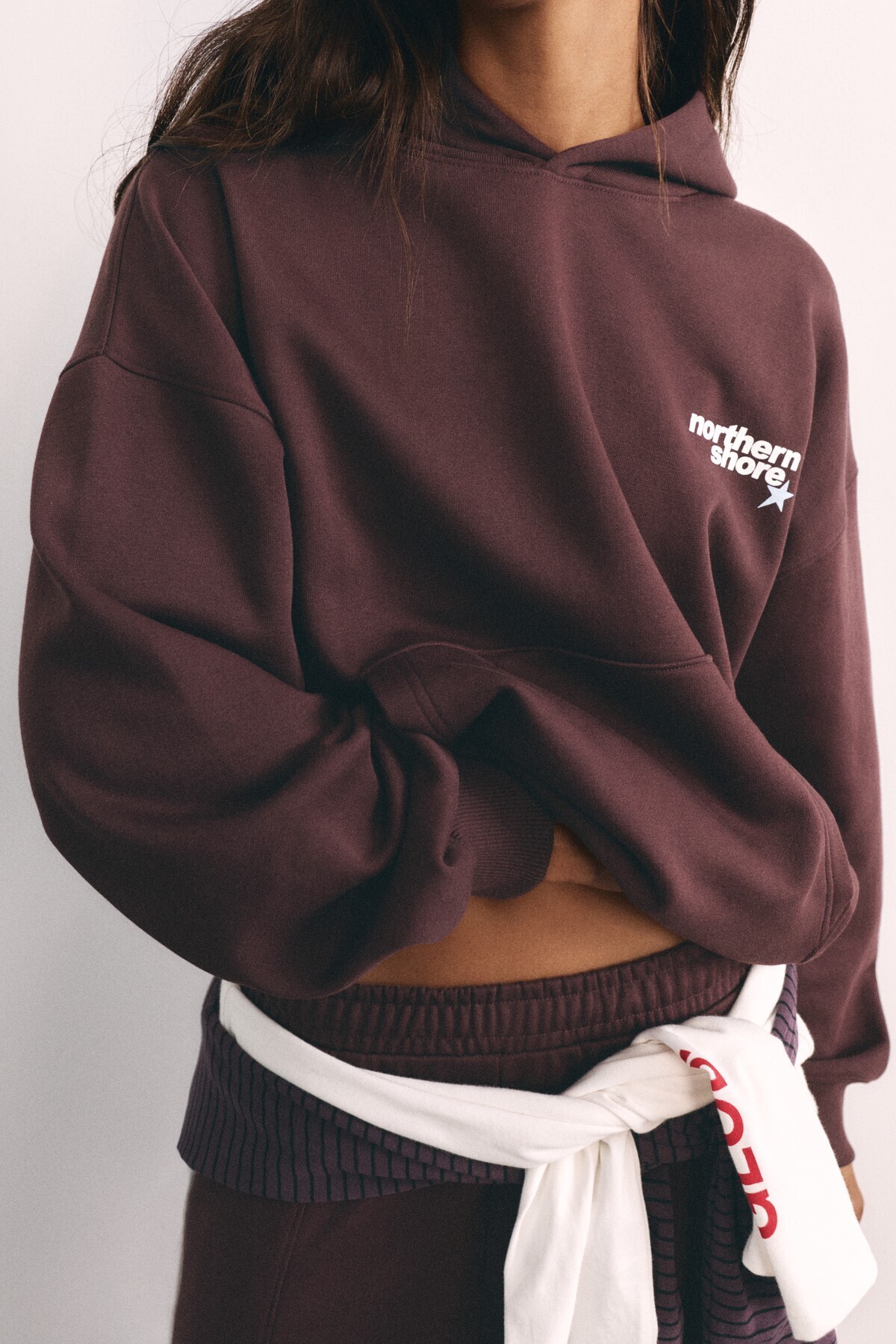 Pull & Bear Grafik baskılı kapüşonlu sweatshirt görsel 5