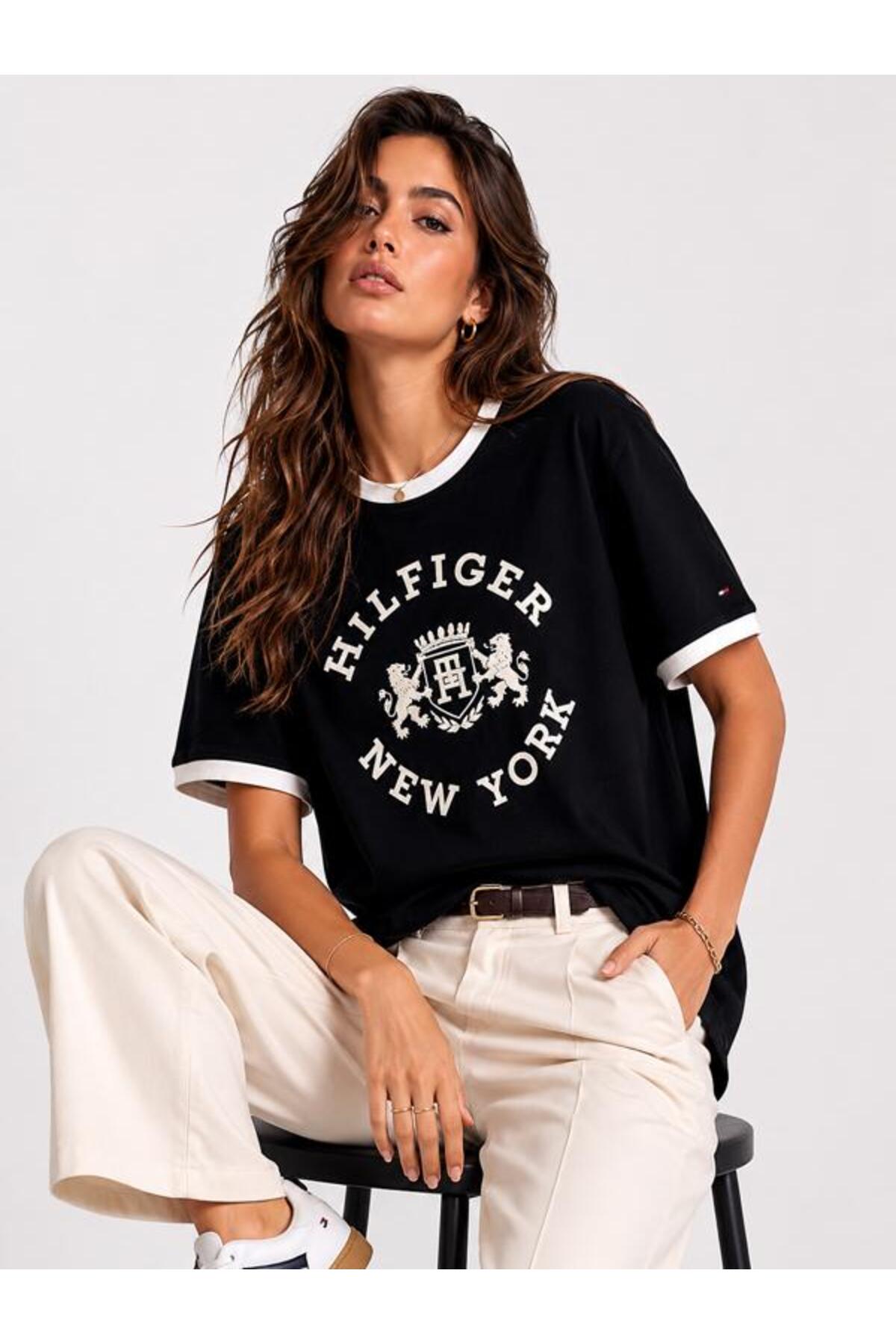 Tommy Hilfiger Organic Cotton New Season Women's Velvet College Logo T-Shirt