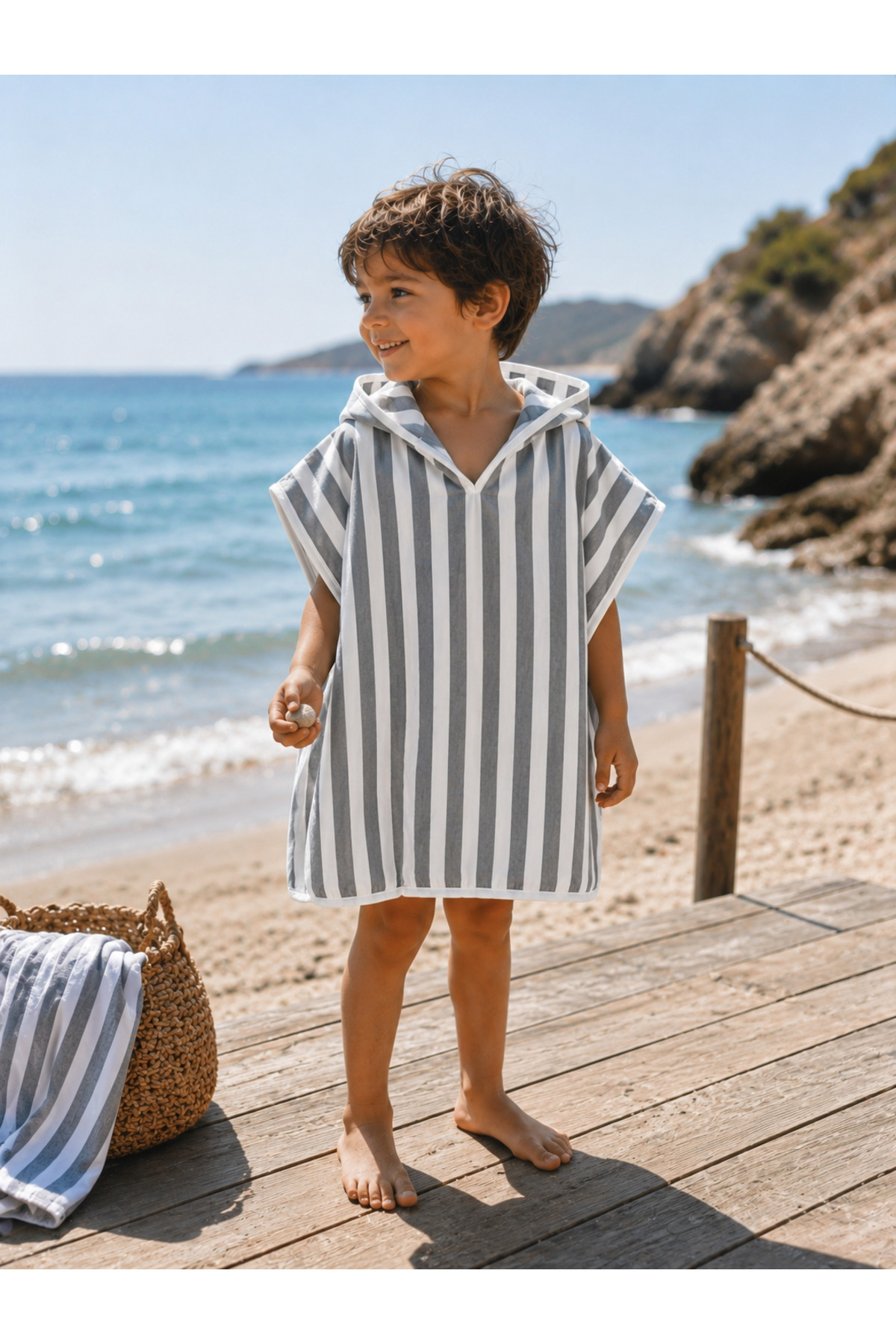 Kids Hooded Muslin Beach Towel Poncho Towel Swimmer Sea Pool Bathrobe Kids Bath Towel