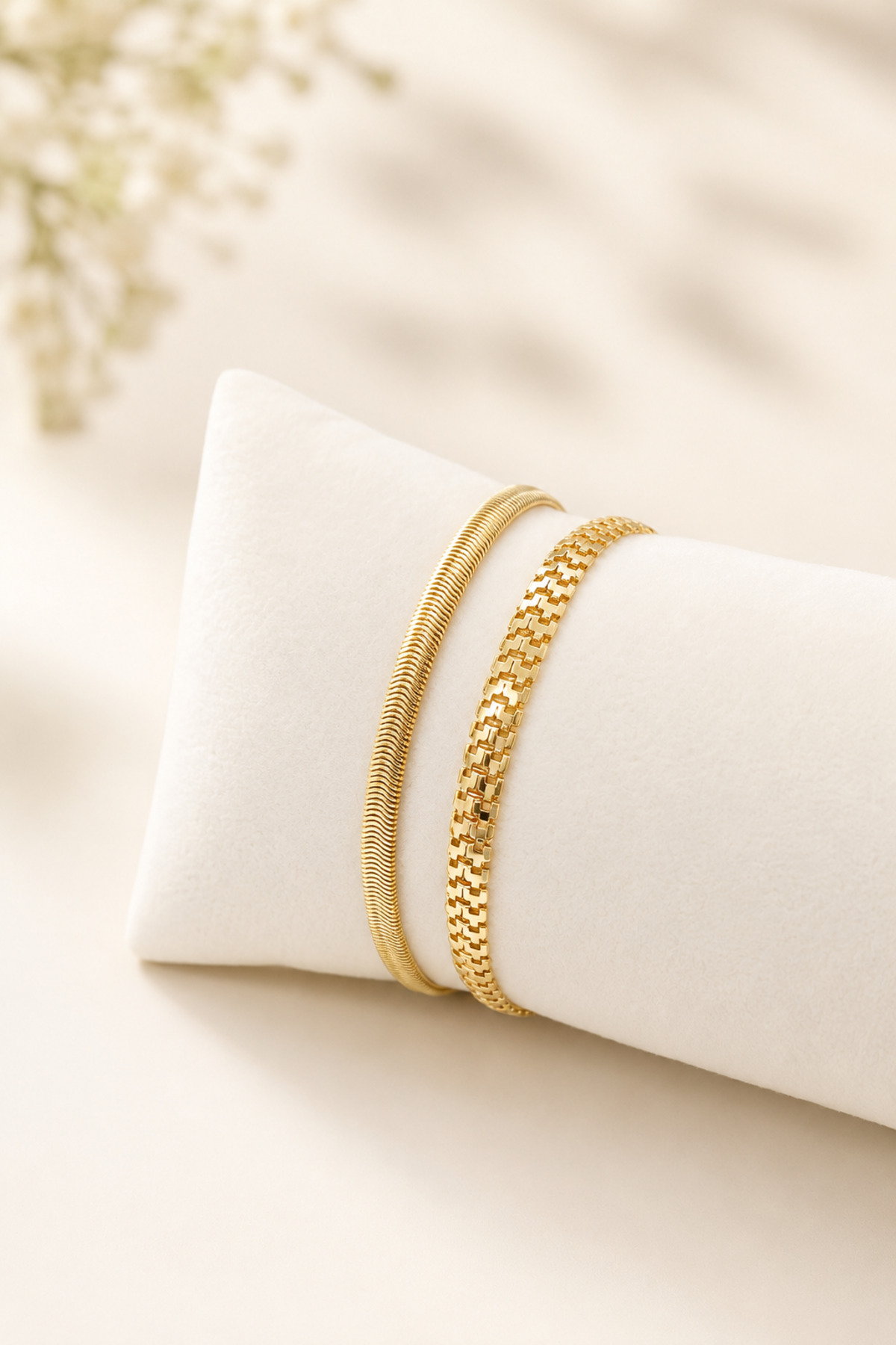 Gold Color Elegant and Stylish Women's Bracelet Set