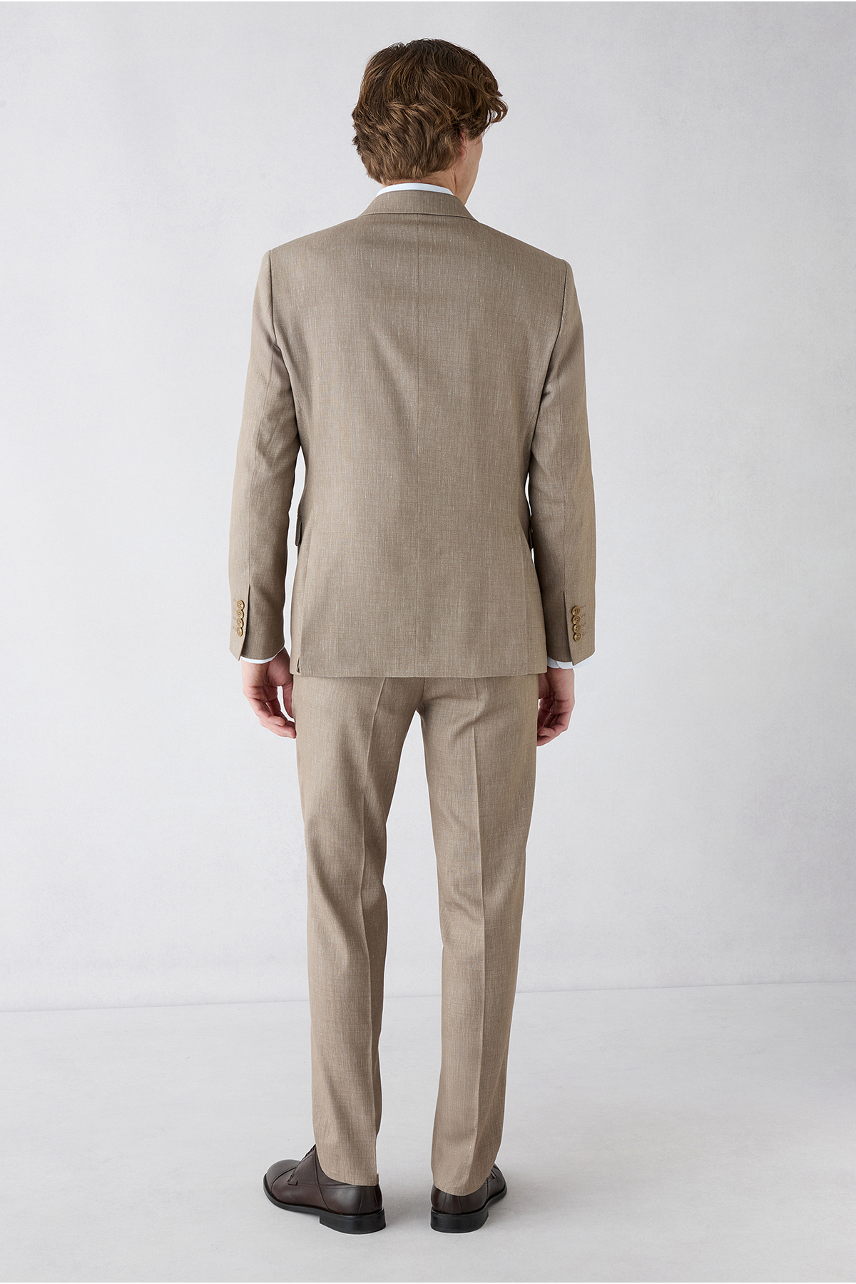Kiğılı 7 Drop Slim Fit Dar Kesim Keten Karışımlı Sivri Yaka Kruvaze Takım Elbise görsel 7