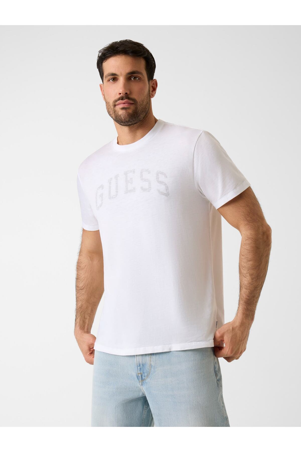 تیشرتزنانهGuessرنگارنگ تیشرتزنانهGuessرنگارنگ