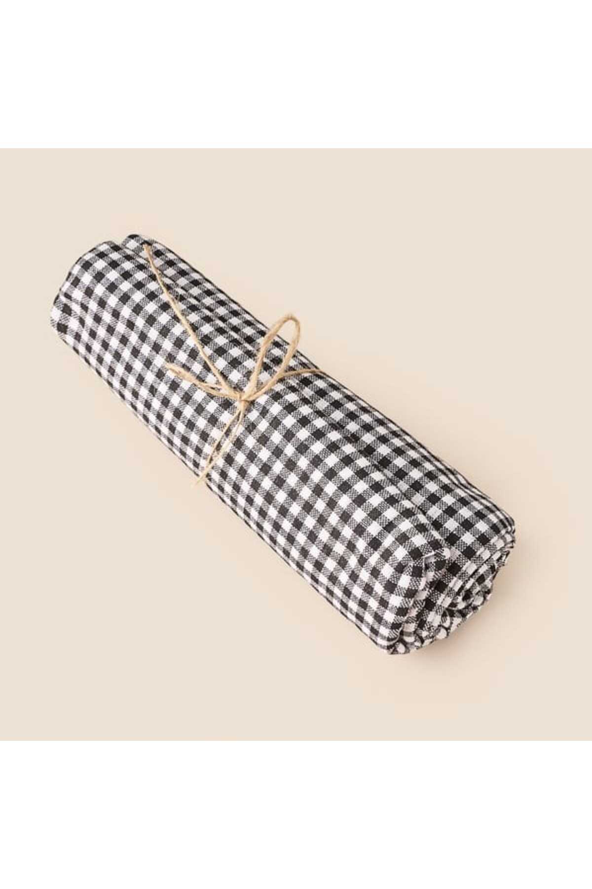 Soft Checkers Tablecloth - Black - 150x150 cm
