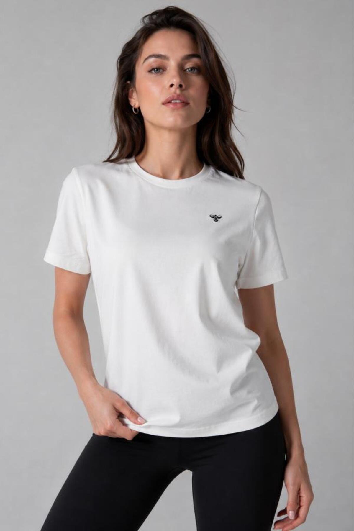 hummel T-Ic Icona Regular 911867-9003 Beyaz Kadın Casual T-Shirt
