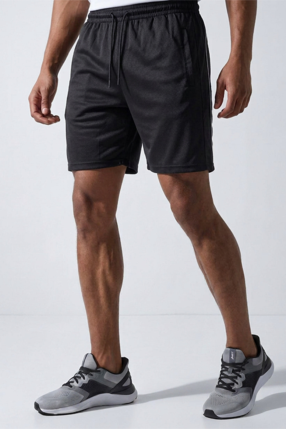 Men's Black Breathable Quick-Drying Zippered Pocket Detailed Backed Shorts Pattern Fabric