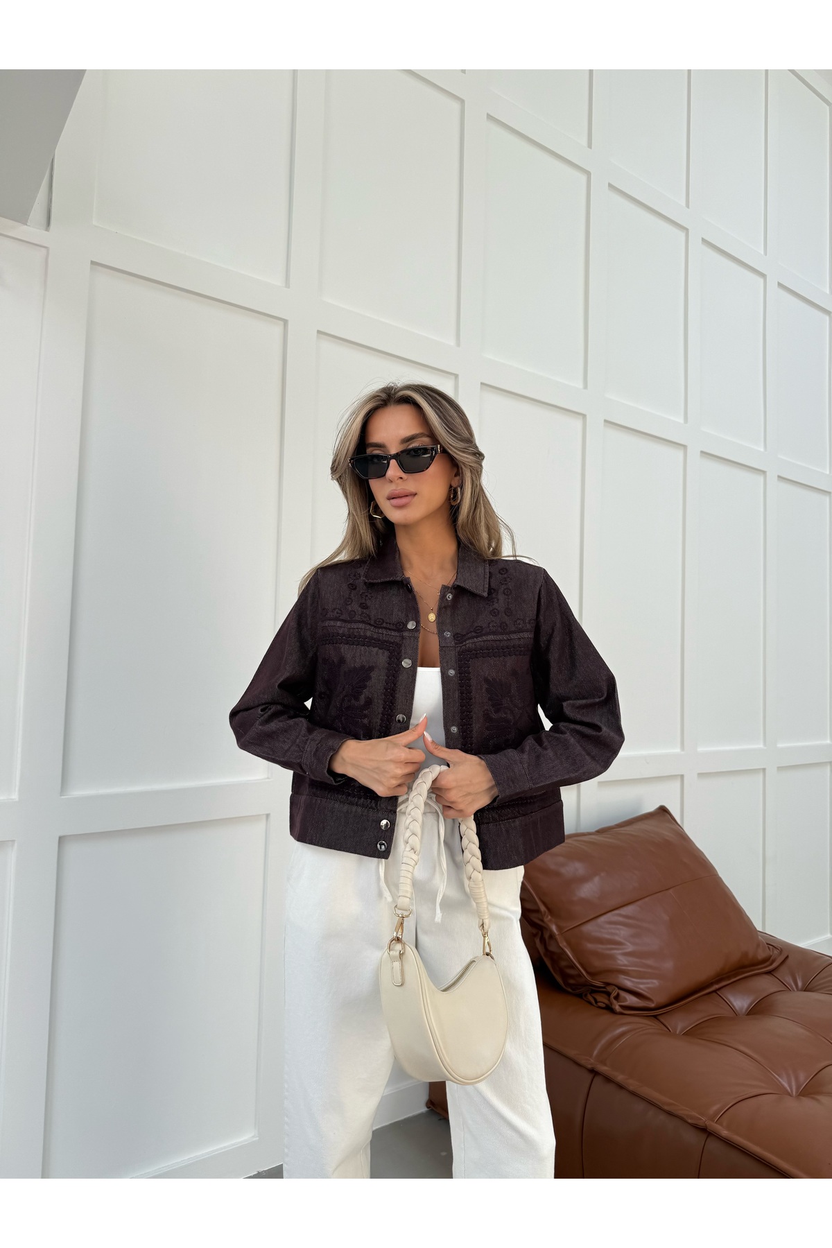 MİA NOURA KADIN ÖNÜ NAKIŞLI DENIM CEKET