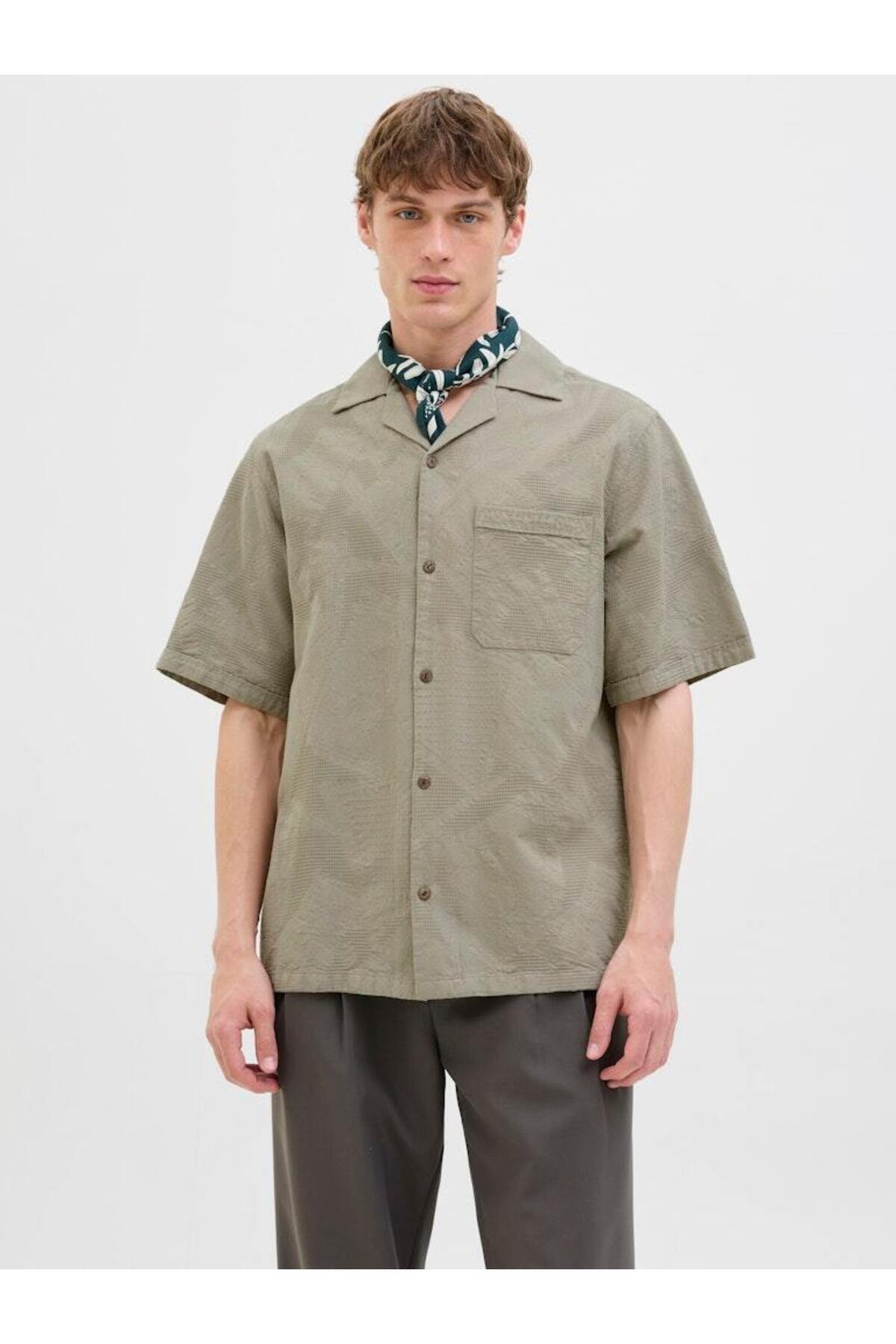 پیراهن مردانه آستین کوتاه مردانه جک جونز مدل 12278763 جک اند جونز پیراهن Jack & Jones