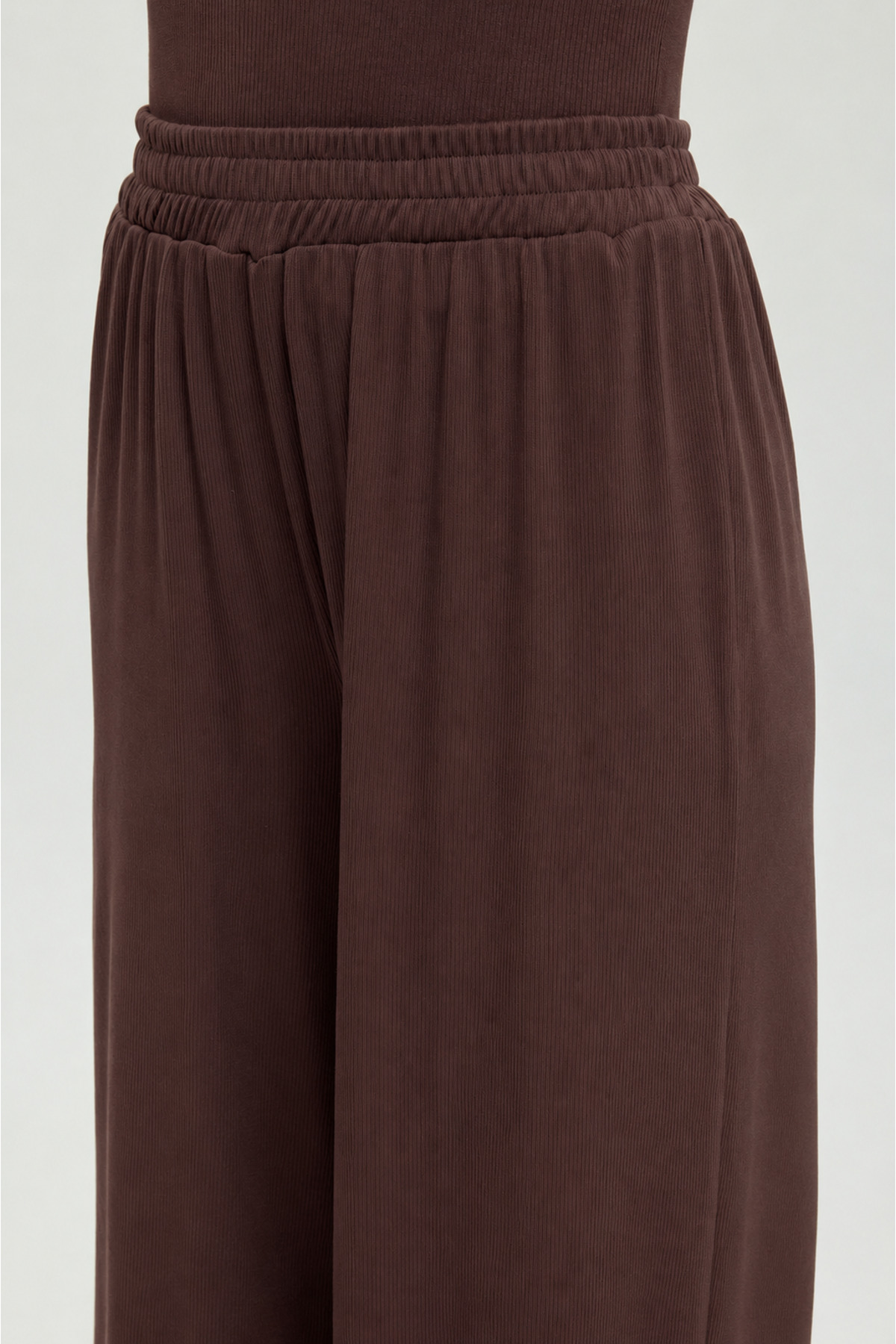 SHEISMONO Soft Rib Düz Kesim Bol Pantolon Kahverengi görsel 3