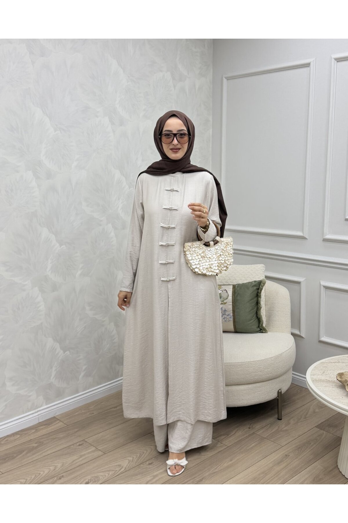 Generic Brands Efsun Suit Beige