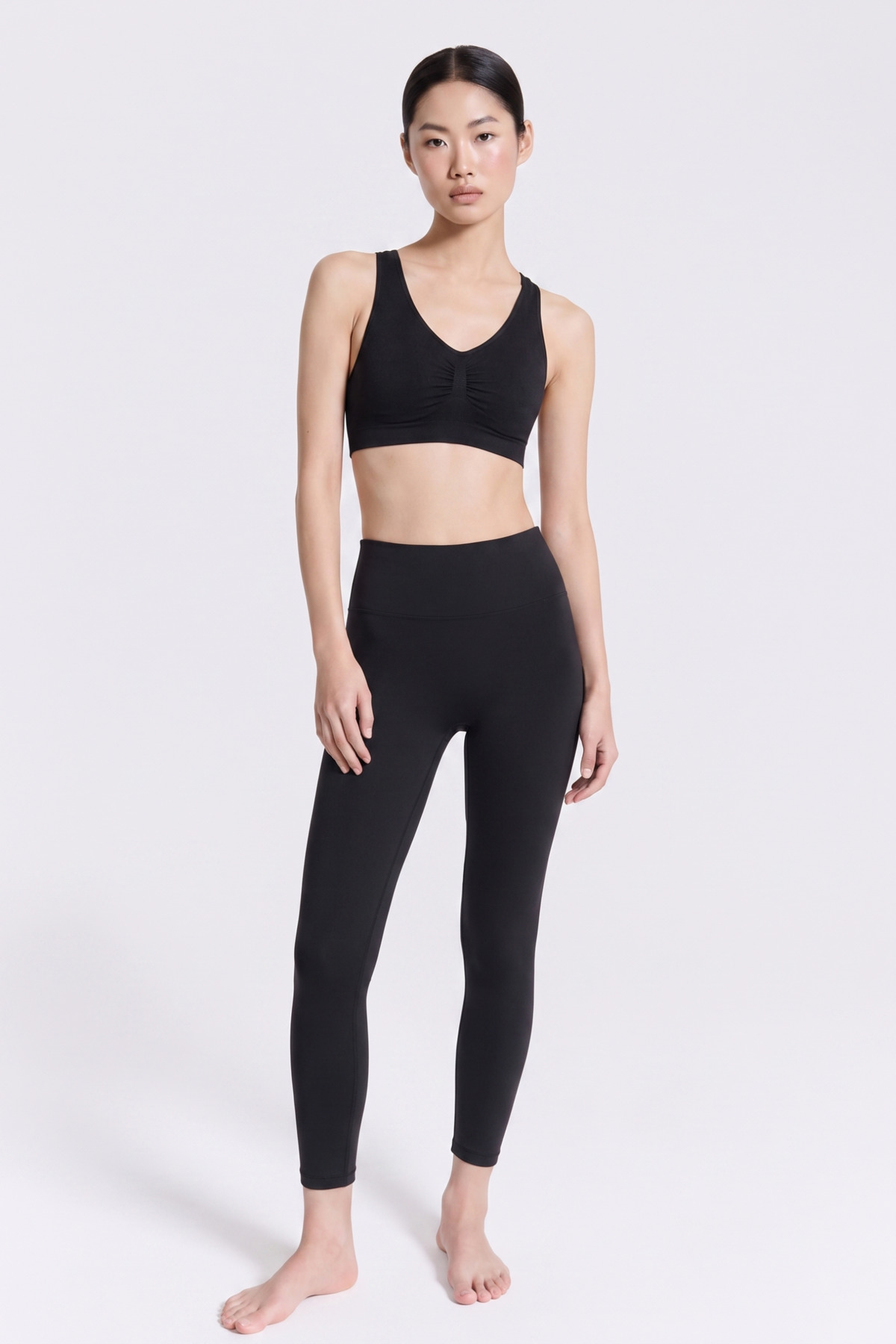 Modanty Kadın Dikişsiz Sporcu Sütyeni Toparlayıcı V Yaka Büzgülü Yoga Pilates Büstiyeri Siyah görsel 2