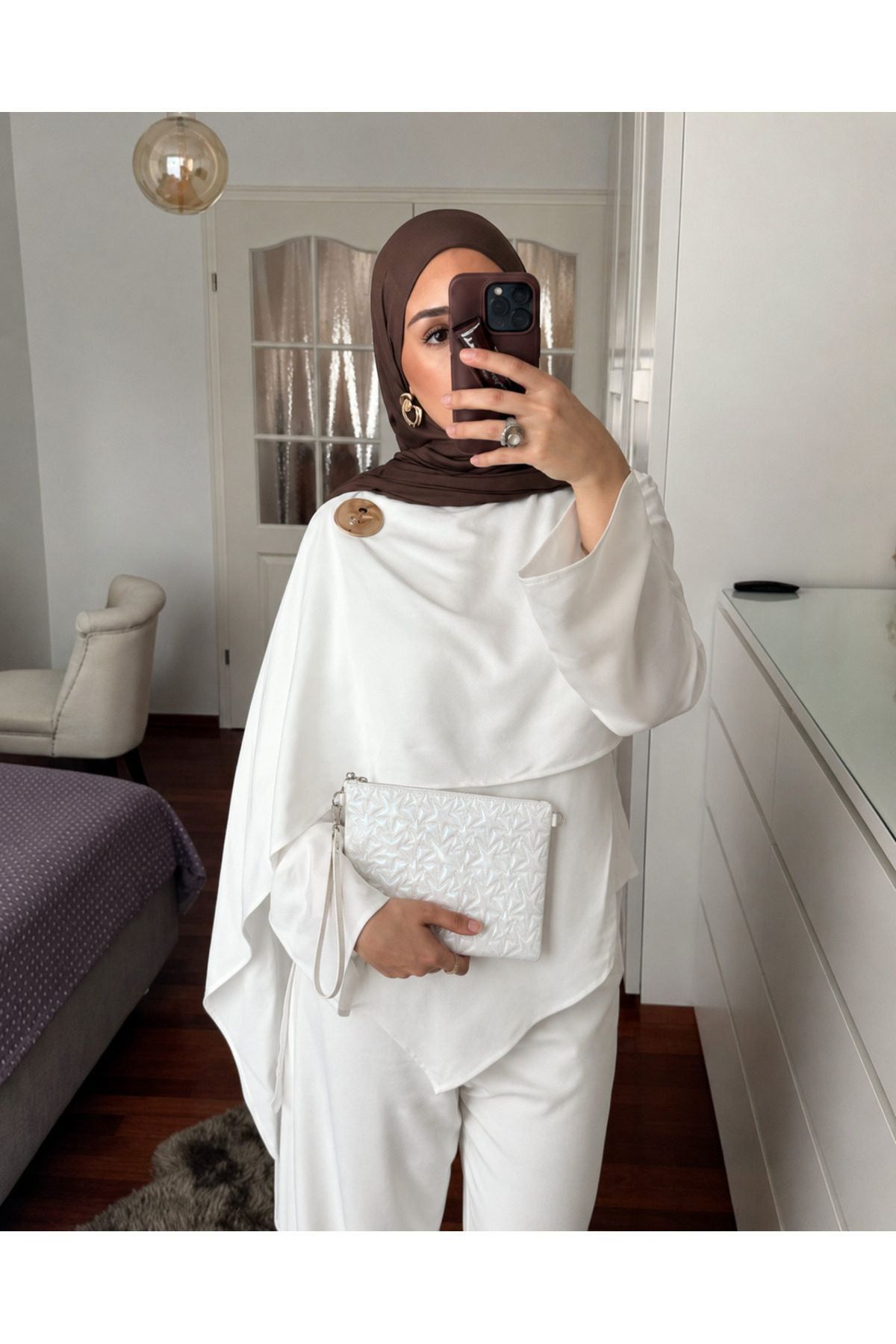 Genel Markalar Yüksek Kalite Kadın Beyaz Yıldız Desenli Holografik Portföy Çanta Clutch– Yıldız Desenli, Bilek Askılı, Fermuarlı ZİNCİR HEDİYELİ görsel 6