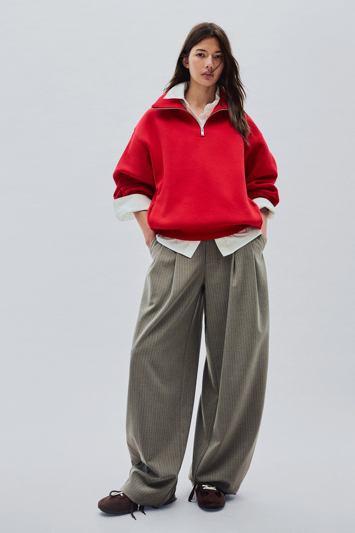 Bershka Dik yaka fermuarlı sweatshirt görsel 4