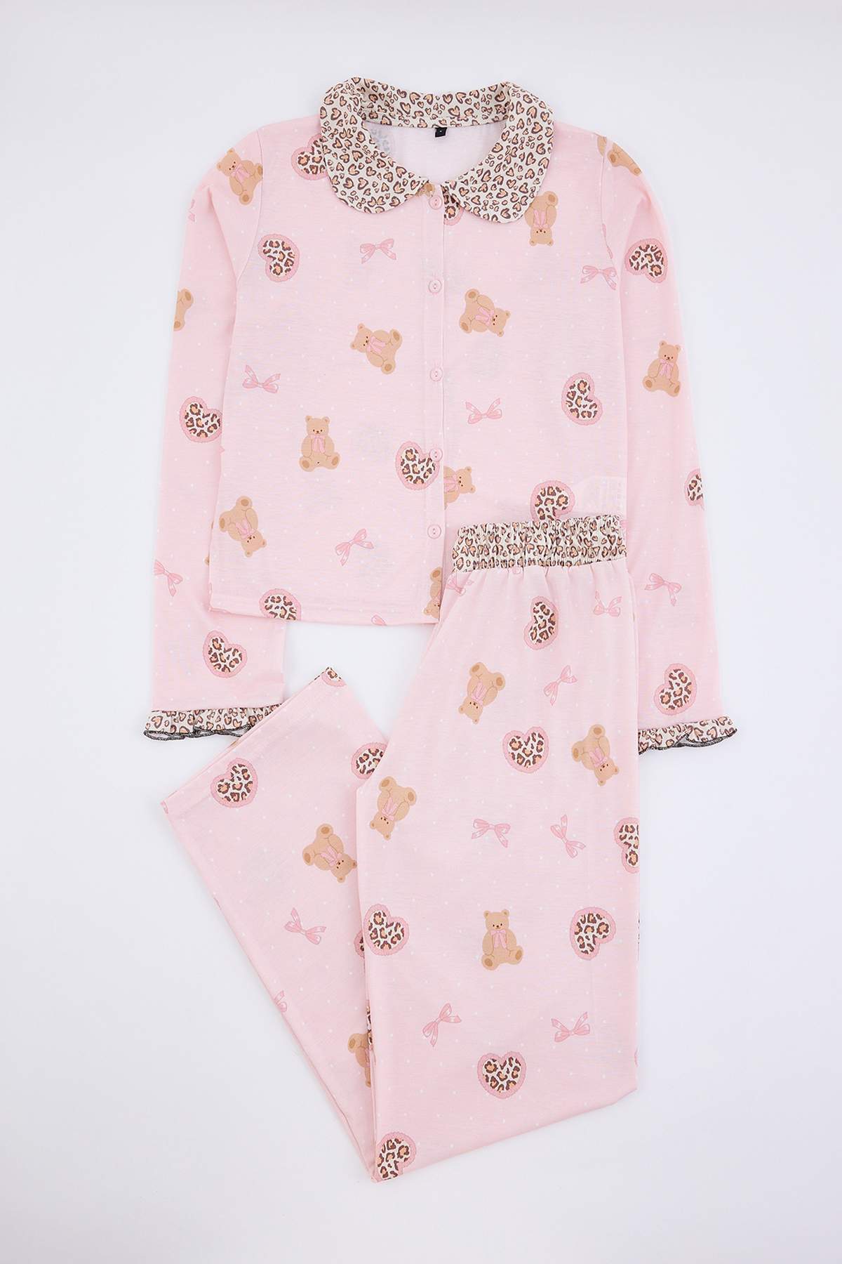 Trendyolmilla Pembe Leopar ve Ayıcıklı Fırfırlı Örme Pijama Takımı THMAW27PT00057