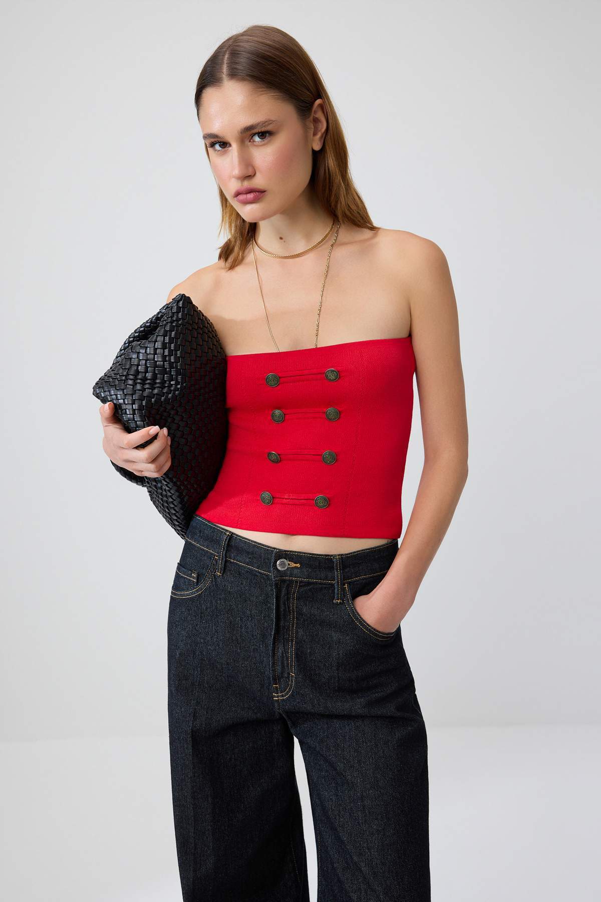 Trendyolmilla Kırmızı Straplez Süslü/Napolyon Düğme Triko Bluz TWOSS26BZ01103
