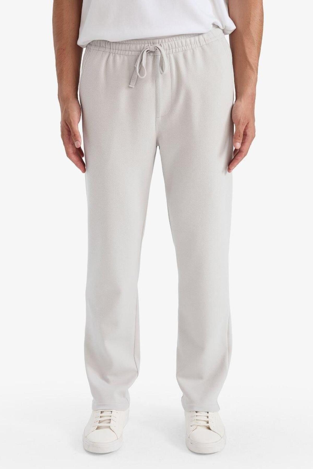 DeFacto Esnek Basic Beli Bağcıklı Cepli Düz Paça Jogger Pantolon C6022AX25SP görsel 4