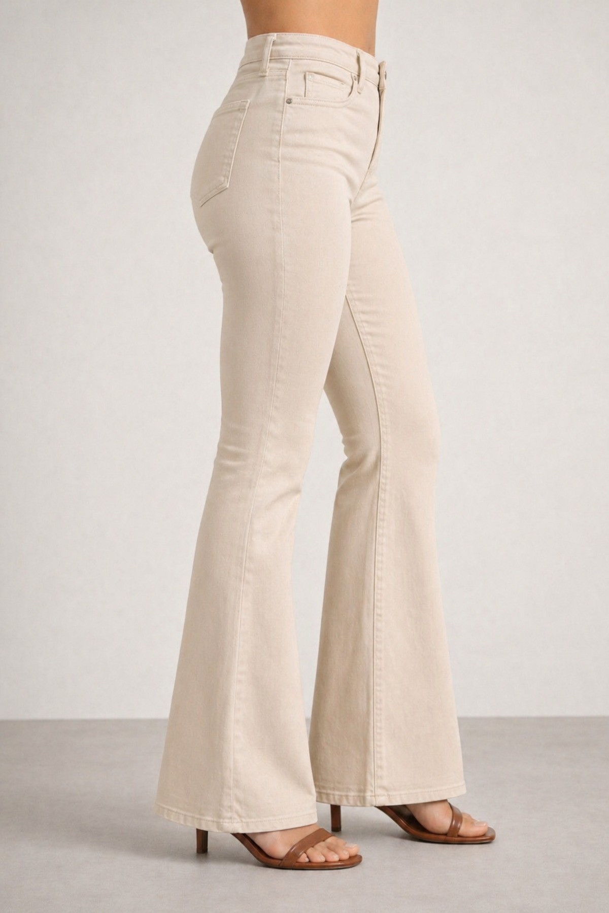 DELDNM Isabelle Kadın Yüksek Bel Bej Likralı İspanyol Paça Flare Jeans Pantolon Comfort Uzun