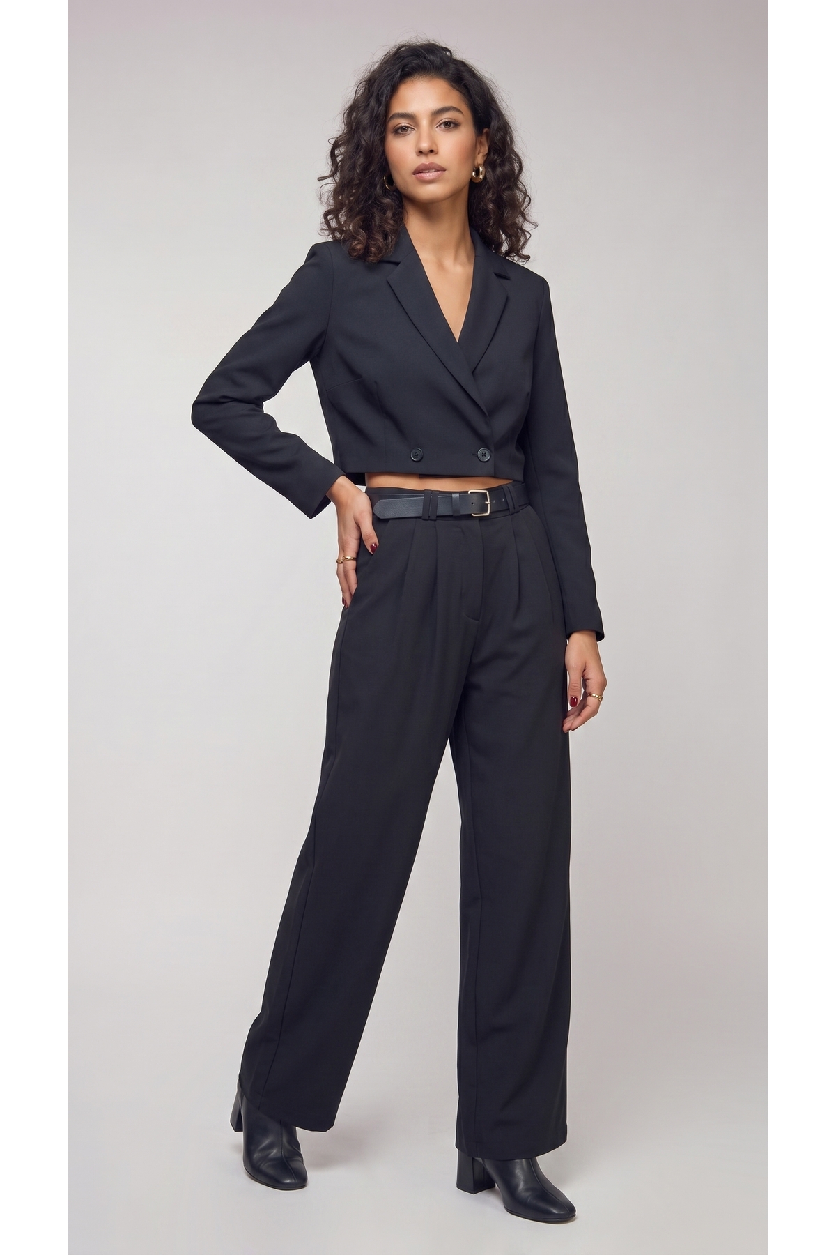 Women's Regular Fit Double-Breasted Closure Crop Blazer Jacket
