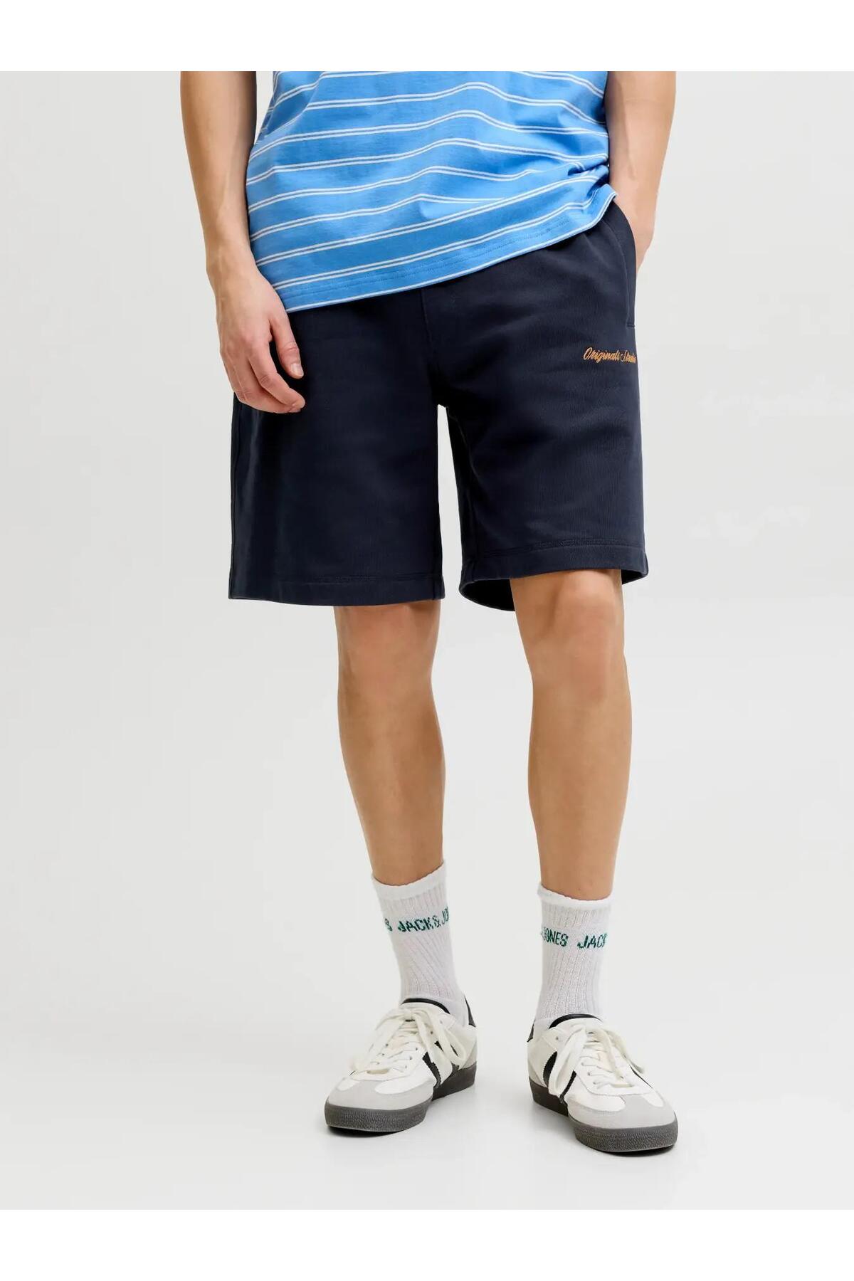 شلوارک مردانه جک جونز مدل Stkari Norrebro کد 12292565 جک اند جونز شلوارک برمودا Jack & Jones