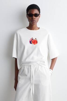 Hira Clothing Casual Stil Minimal İncir Baskılı Pamuklu T-Shirt