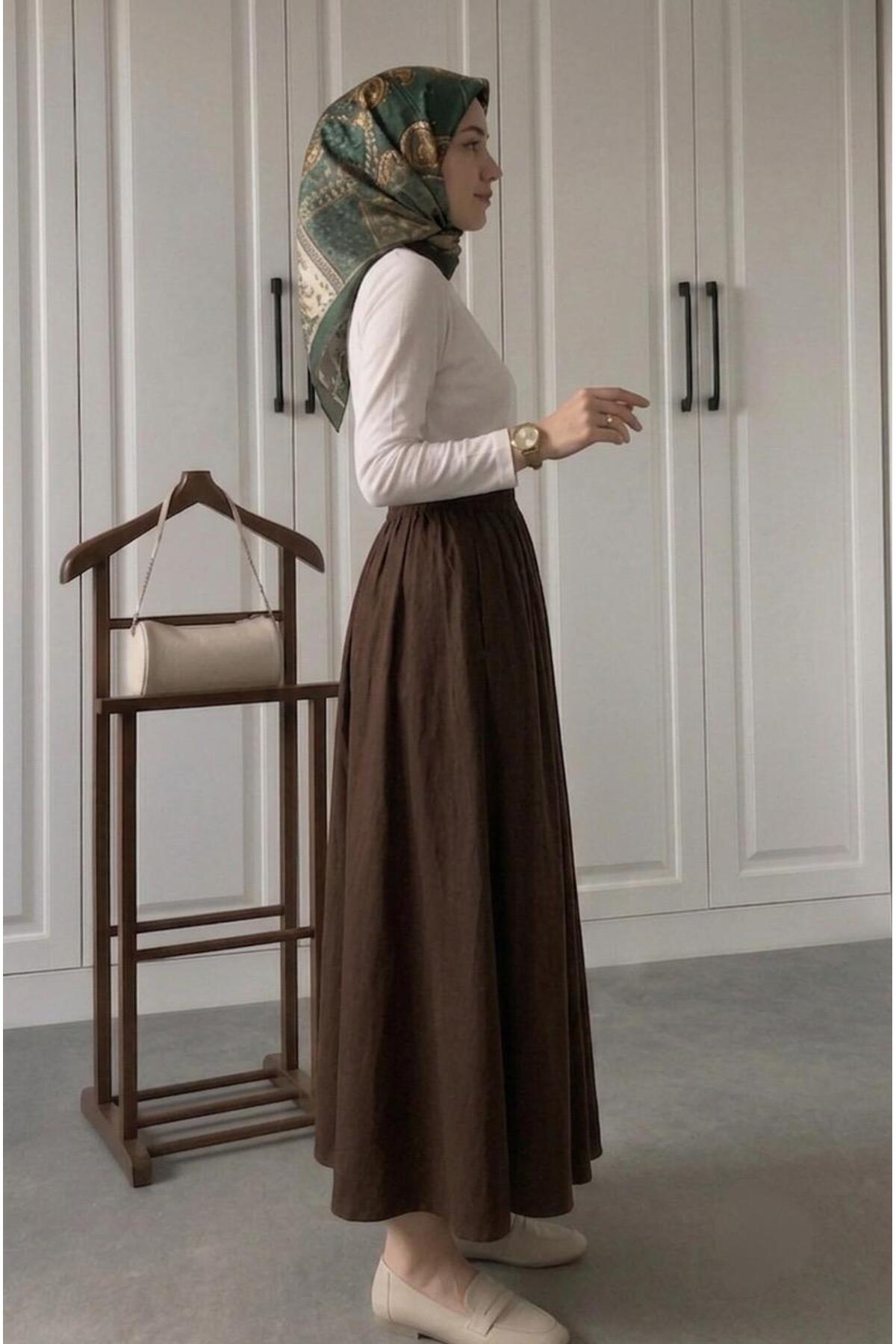 ECEYLÜL MODA Siyah Cepli Kloş Skuba Krep Etek - Rahat ve Şık Kombinler İçin İdeal görsel 4