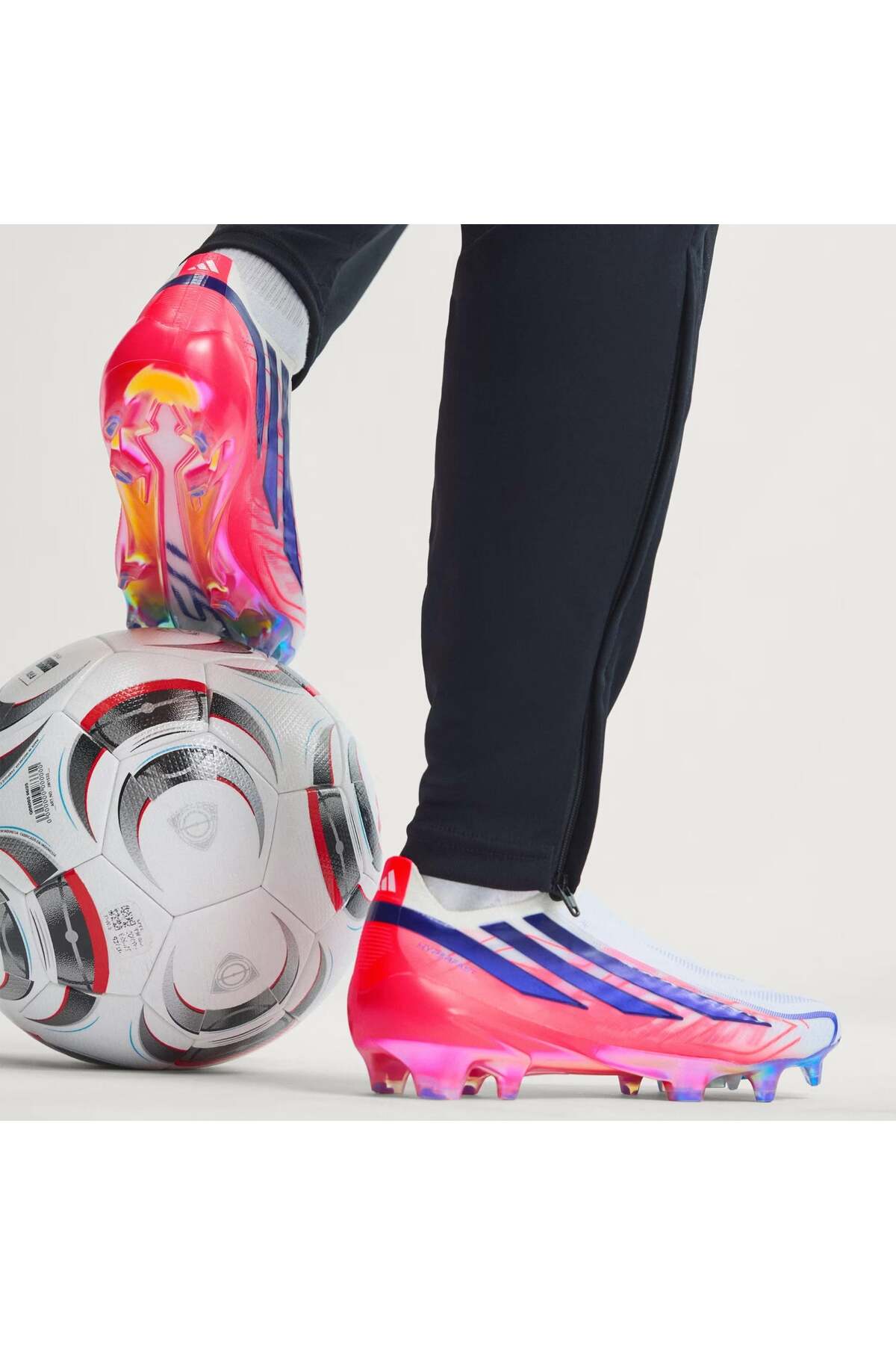 adidas F50 Hyperfast Elite Laceless FG Erkek Krampon görsel 5