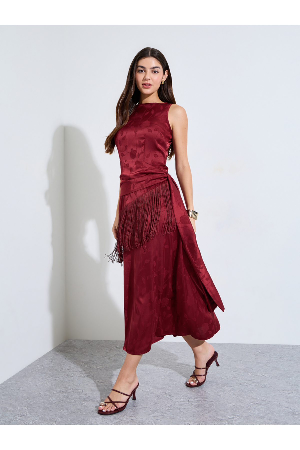 Styli Burgundy Jacquard Fringe Detail Midi Dress
