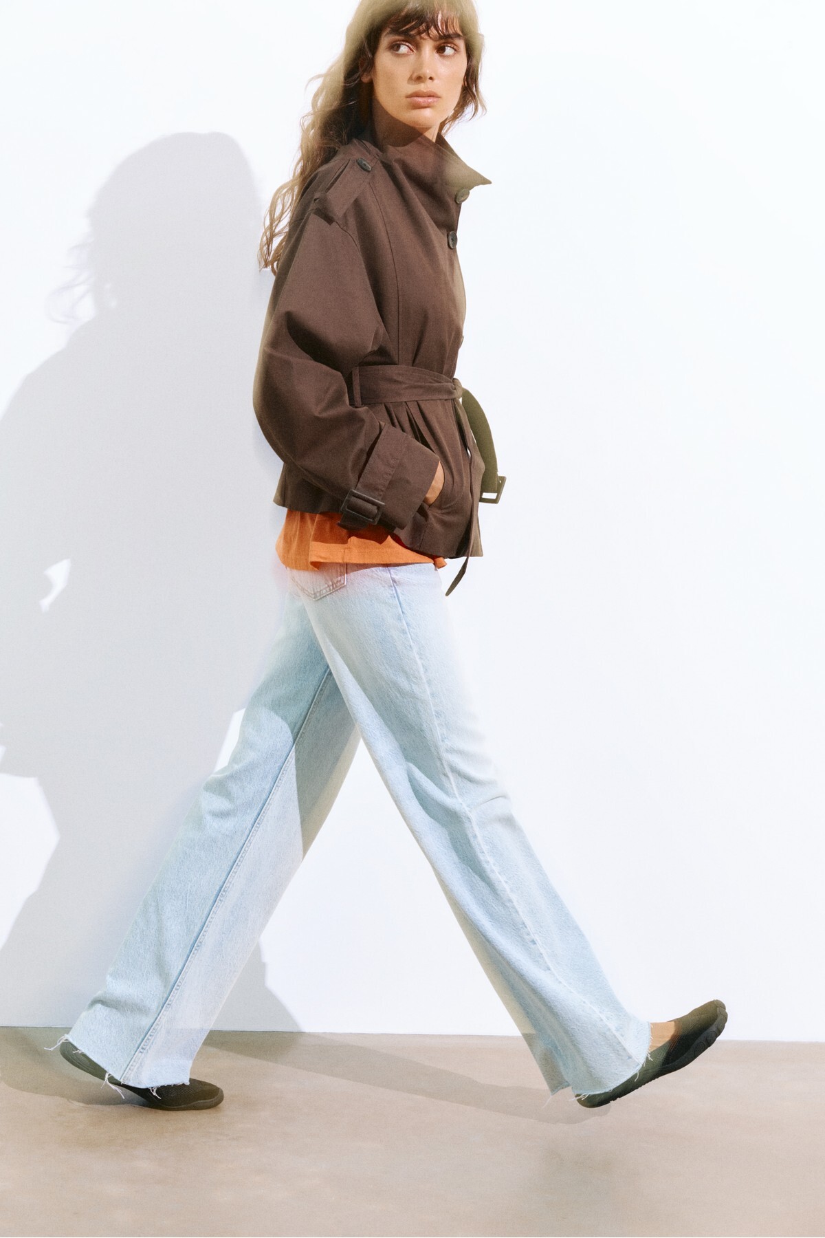 Pull & Bear Kuşaklı kısa trençkot görsel 4
