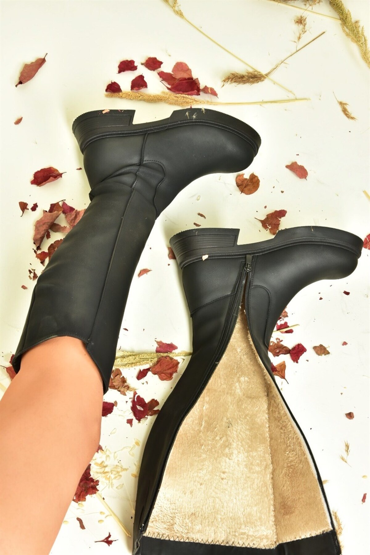 Fox Shoes Siyah Alçak Topuklu Günlük Kadın Çizme N674265109