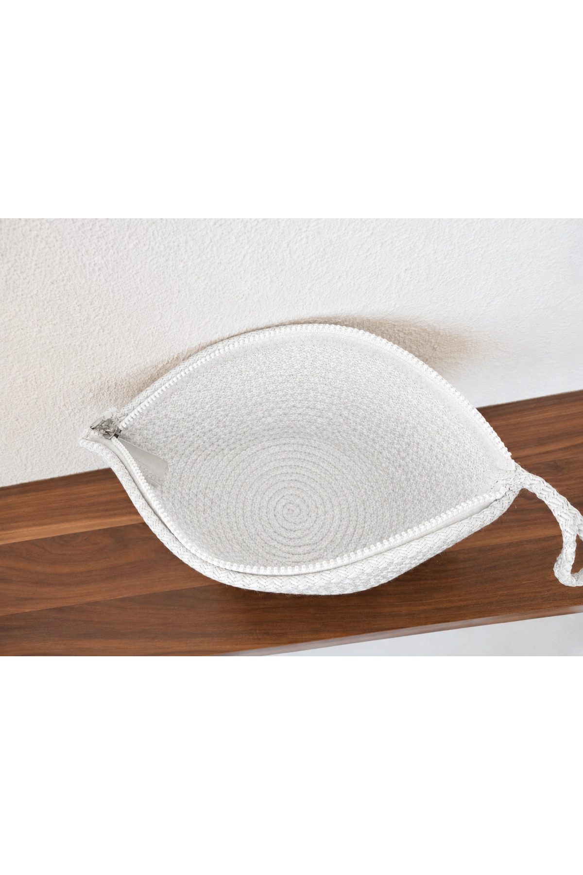 Naspar Beyaz Renk Dikişli Bilek Askılı El Çantası Günlük Kullanım Kadın Clutch Çanta 30x15x15 cm | Fermuarlı, Deniz Yıldızı Aksesuarlı görsel 3
