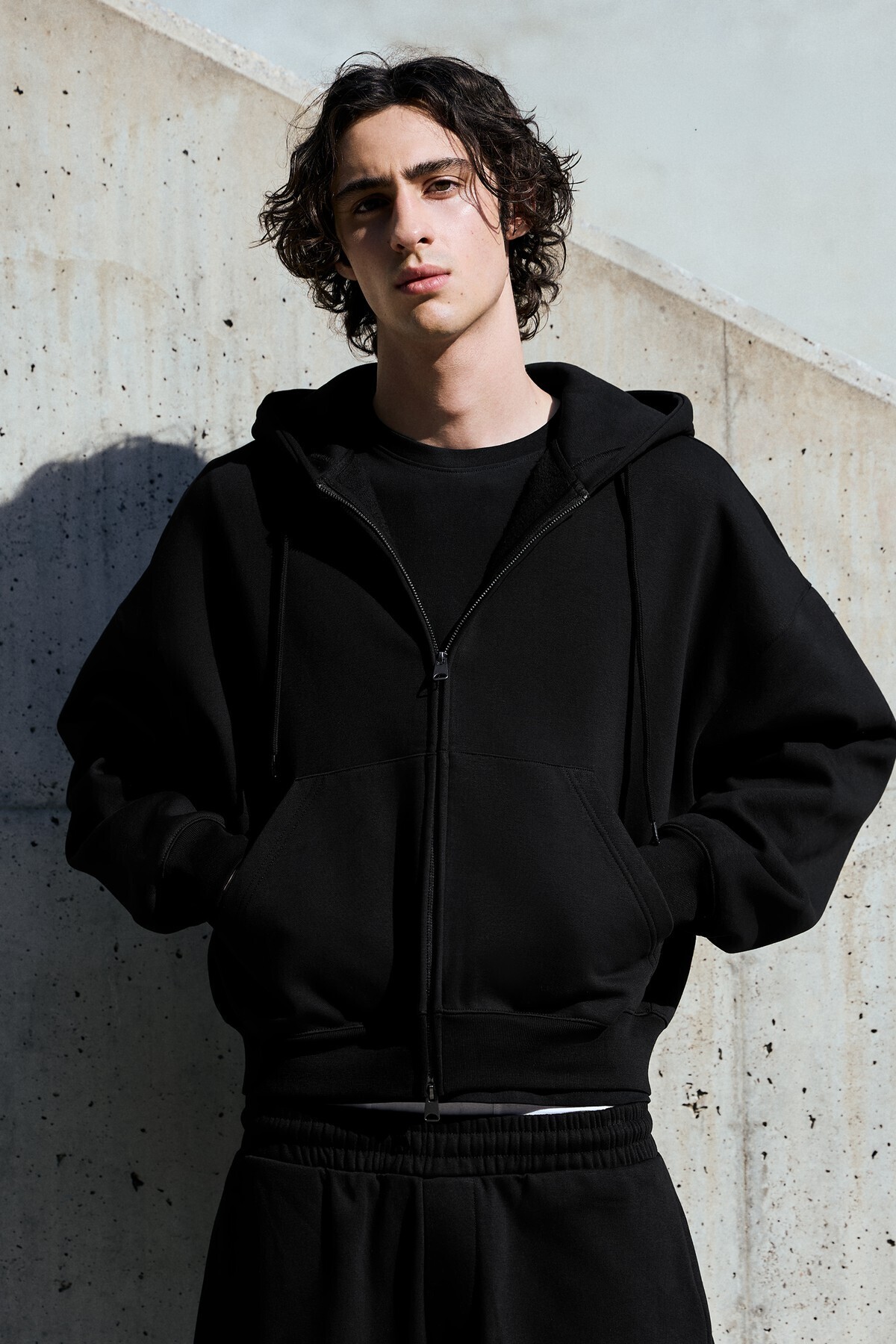 1_org_zoom هودی Bershka برشکا زیپدار اورجینال - تصویر 1