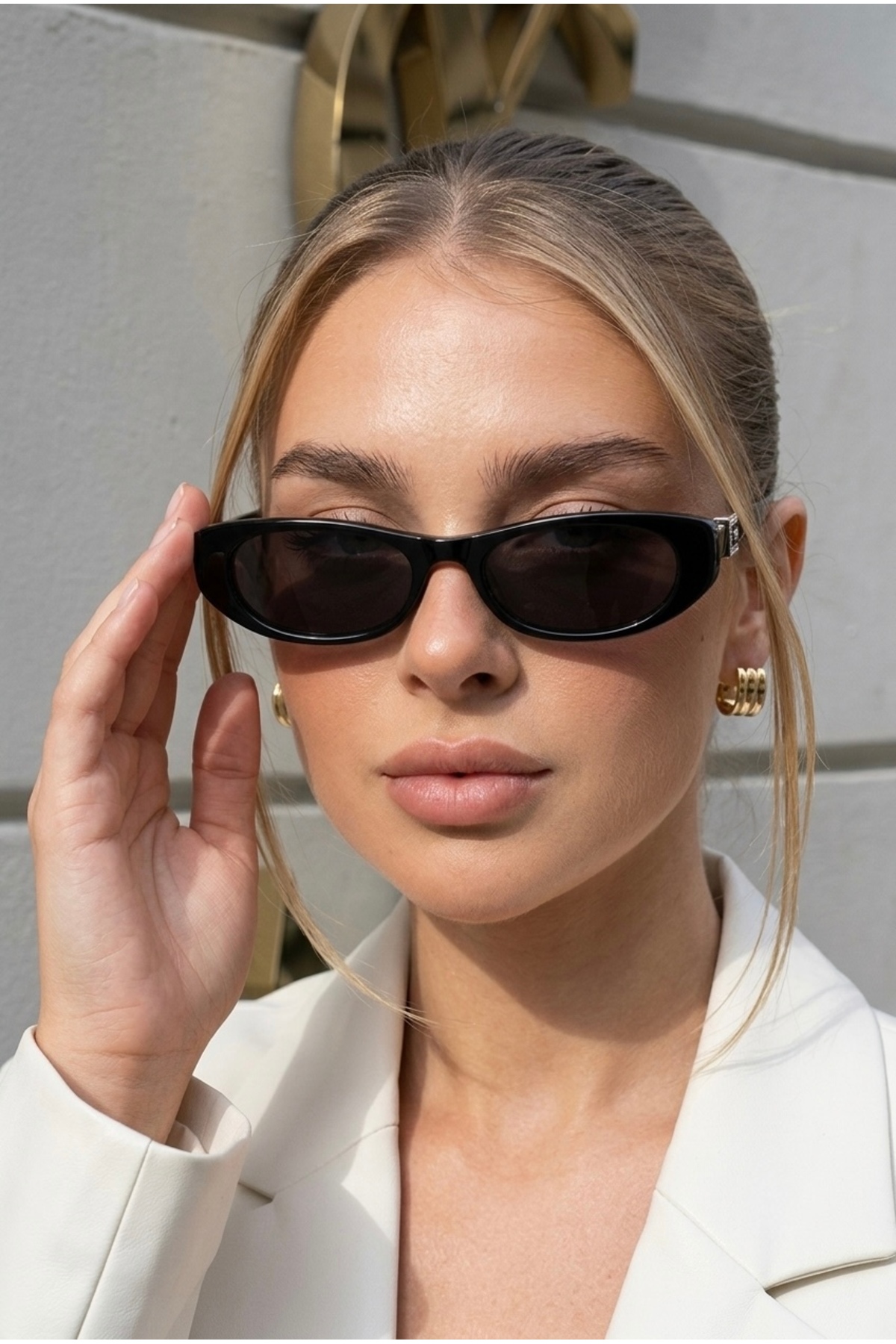 Eyesofia Gardenya Slim Siyah Gümüş Aksesuarlı Uv400 Korumalı Ultra Hafif Siyah Kadın Güneş Gözlüğü görsel 2