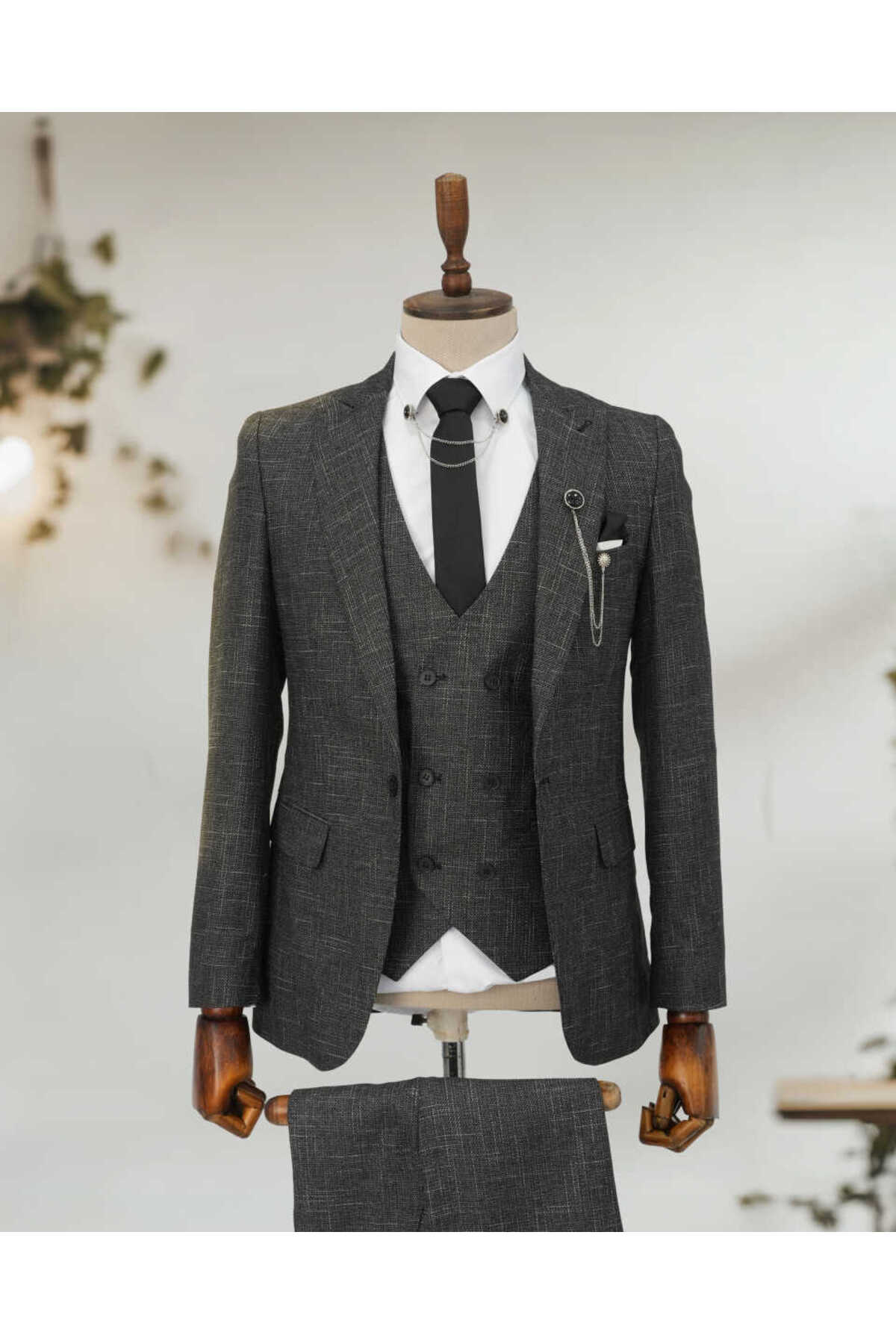 Sivri Yaka Siyah Yelekli Kırçıllı Takım Elbise Storm- Slim Fit — رنگارنگ ST00694-Siyah — تصویر 4 از 4