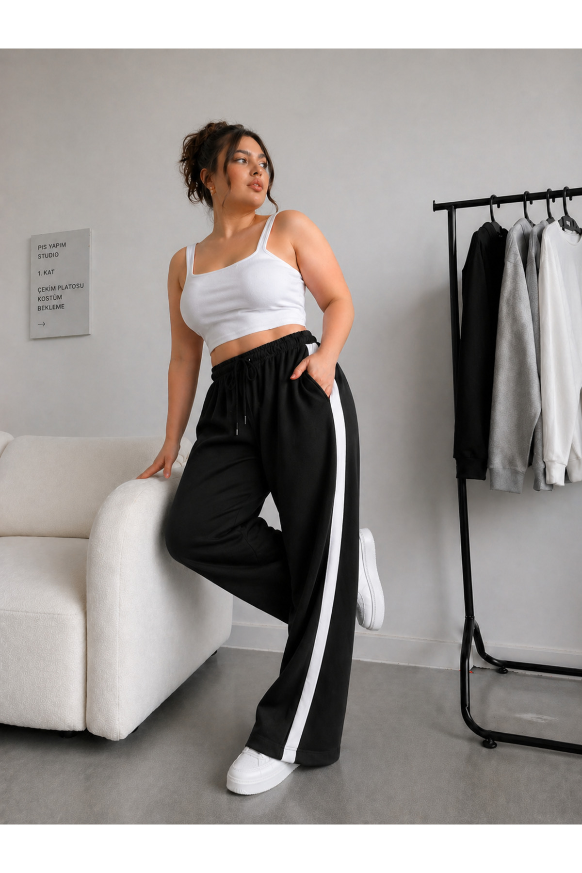 DAXİS Sportwear Company KADIN BAGGY BOL PAÇA ŞERİT DETAYLI EŞOFMAN ALTI görsel 2